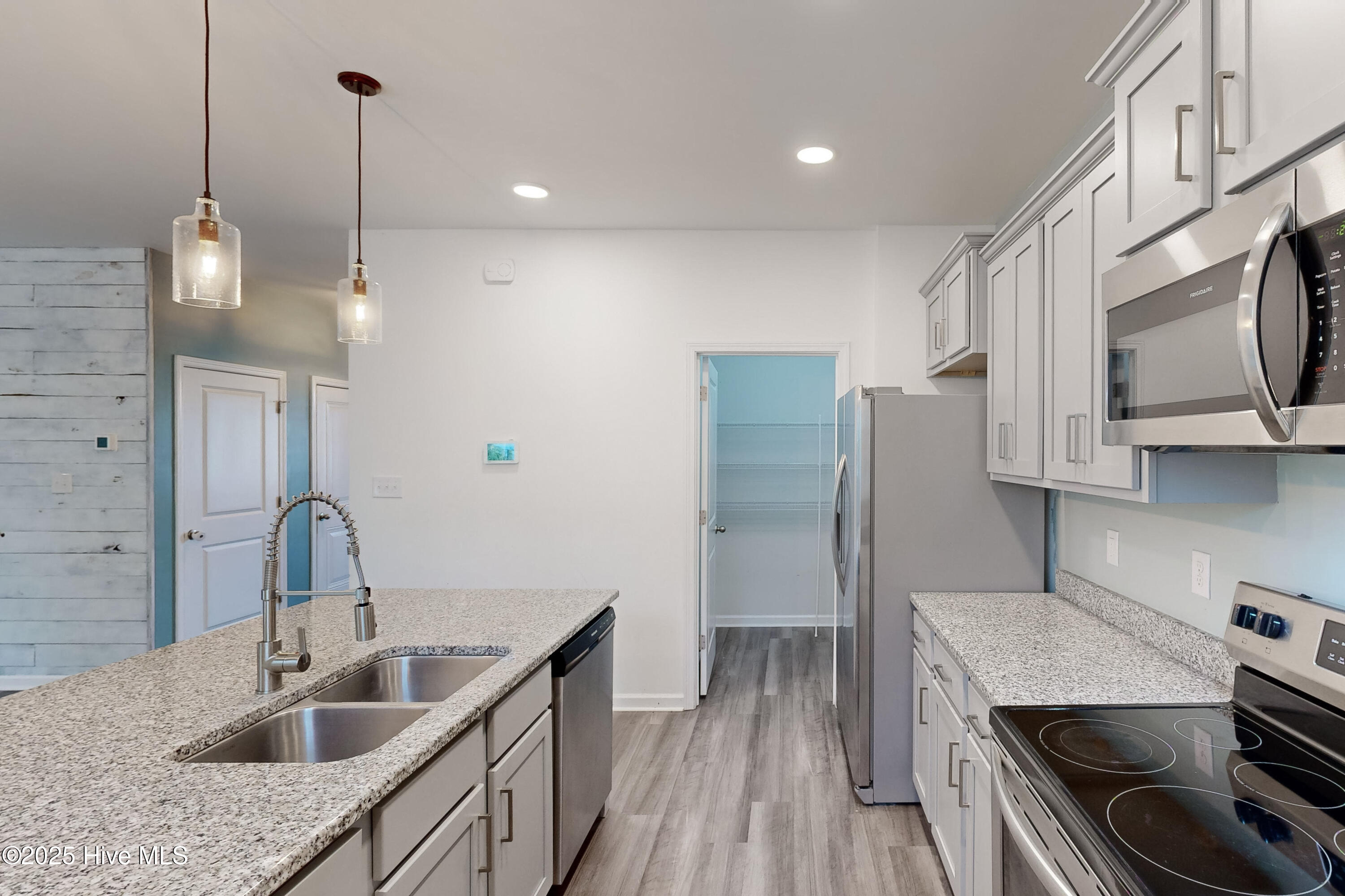 689 Morris Landing Road