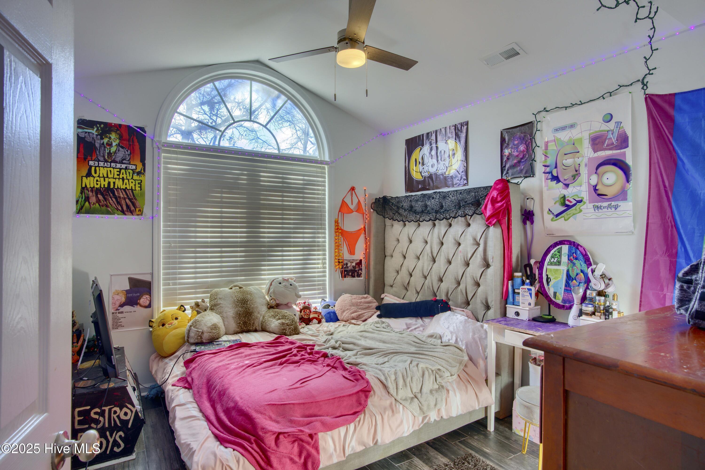 1752 Chadwick Shores Drive