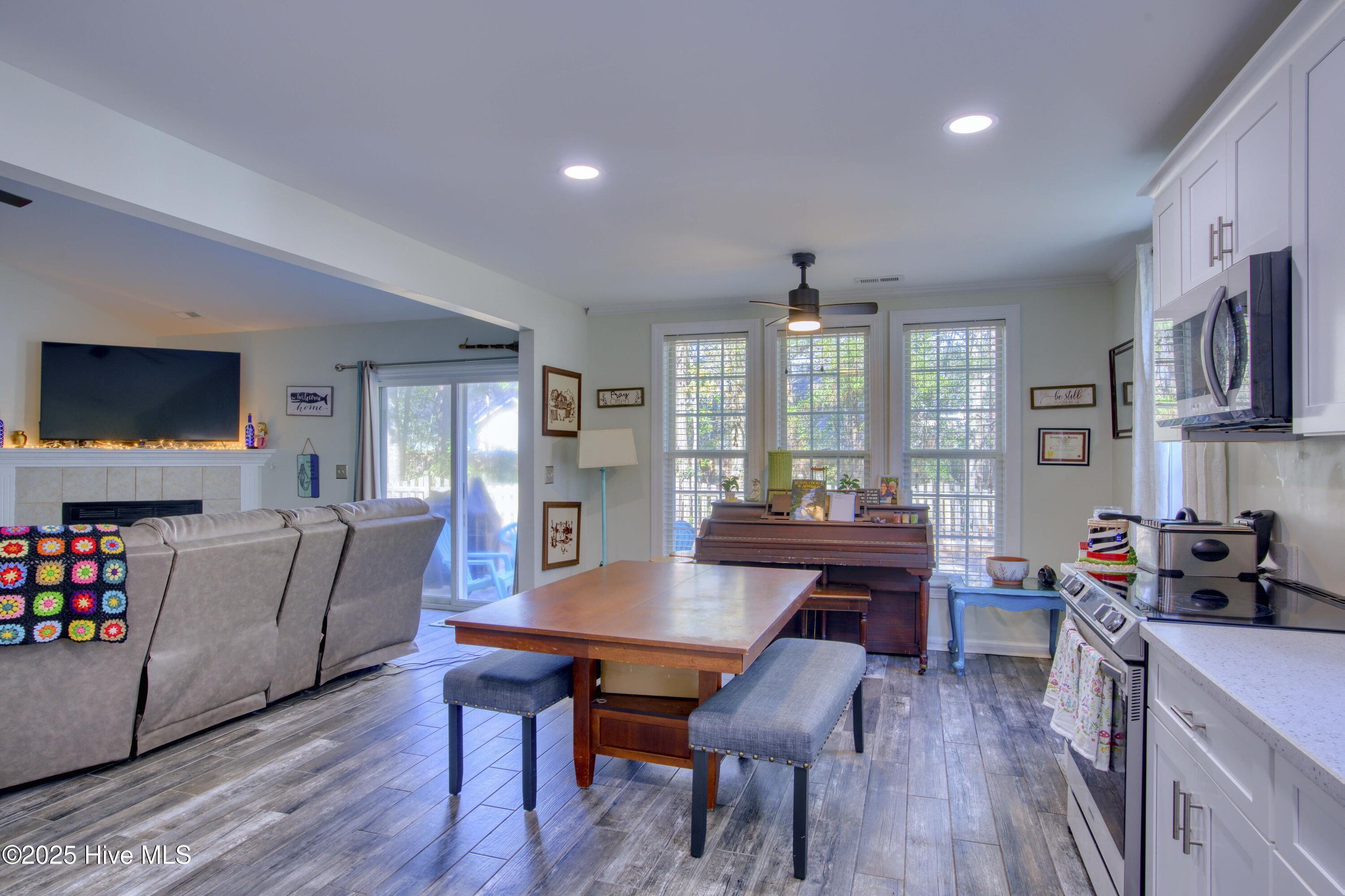 1752 Chadwick Shores Drive