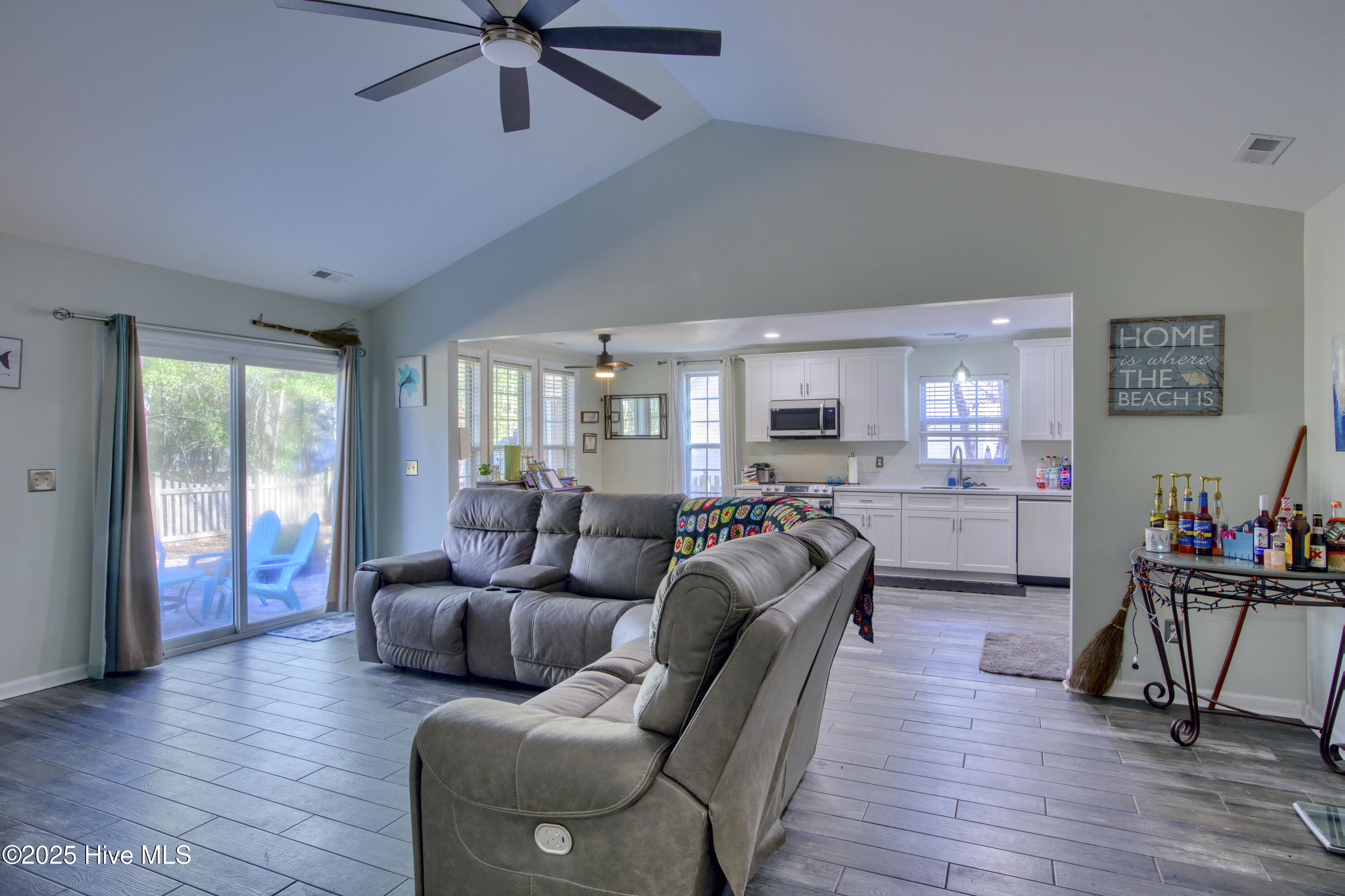 1752 Chadwick Shores Drive