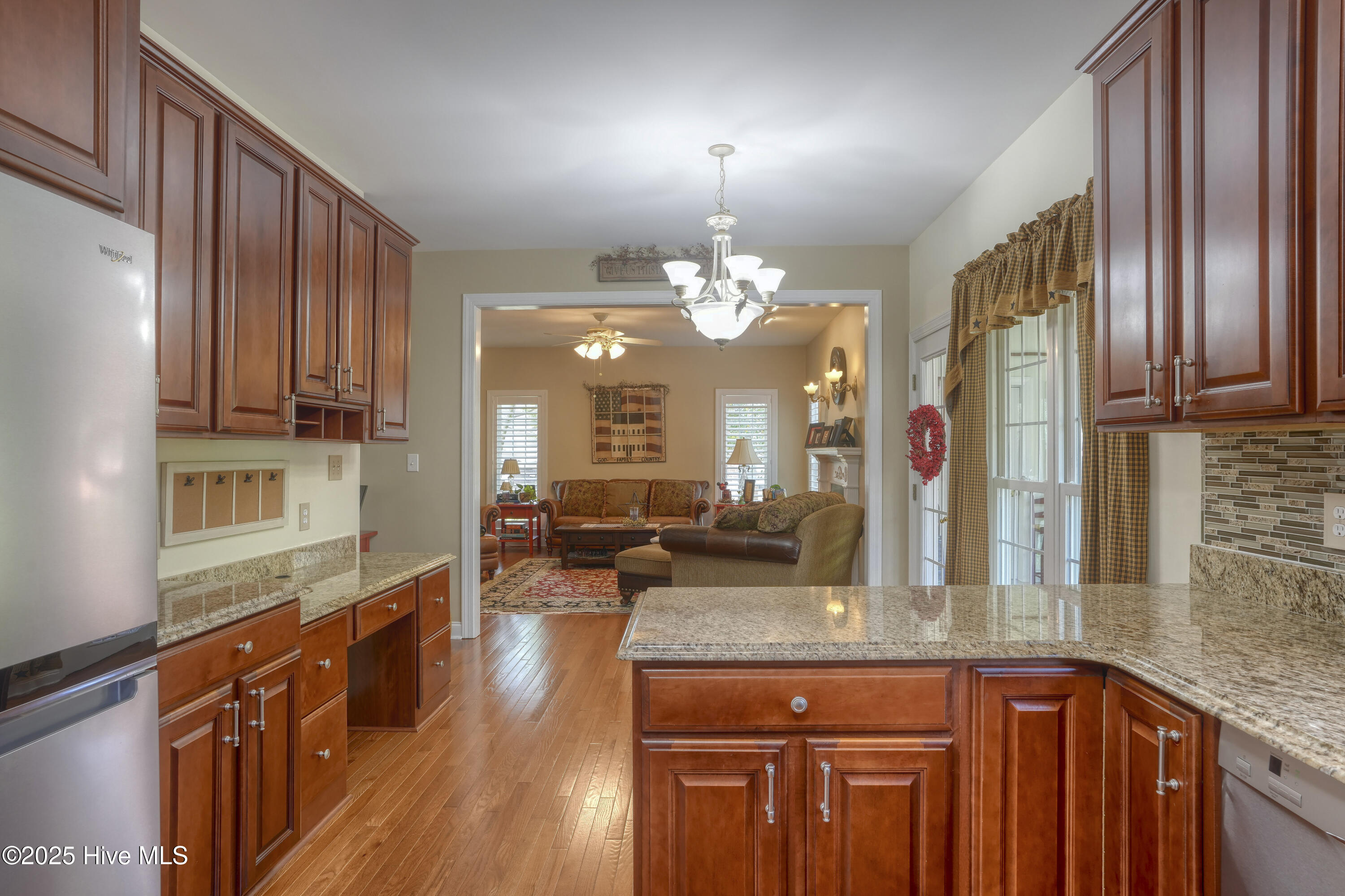 2229 Greenwood Court