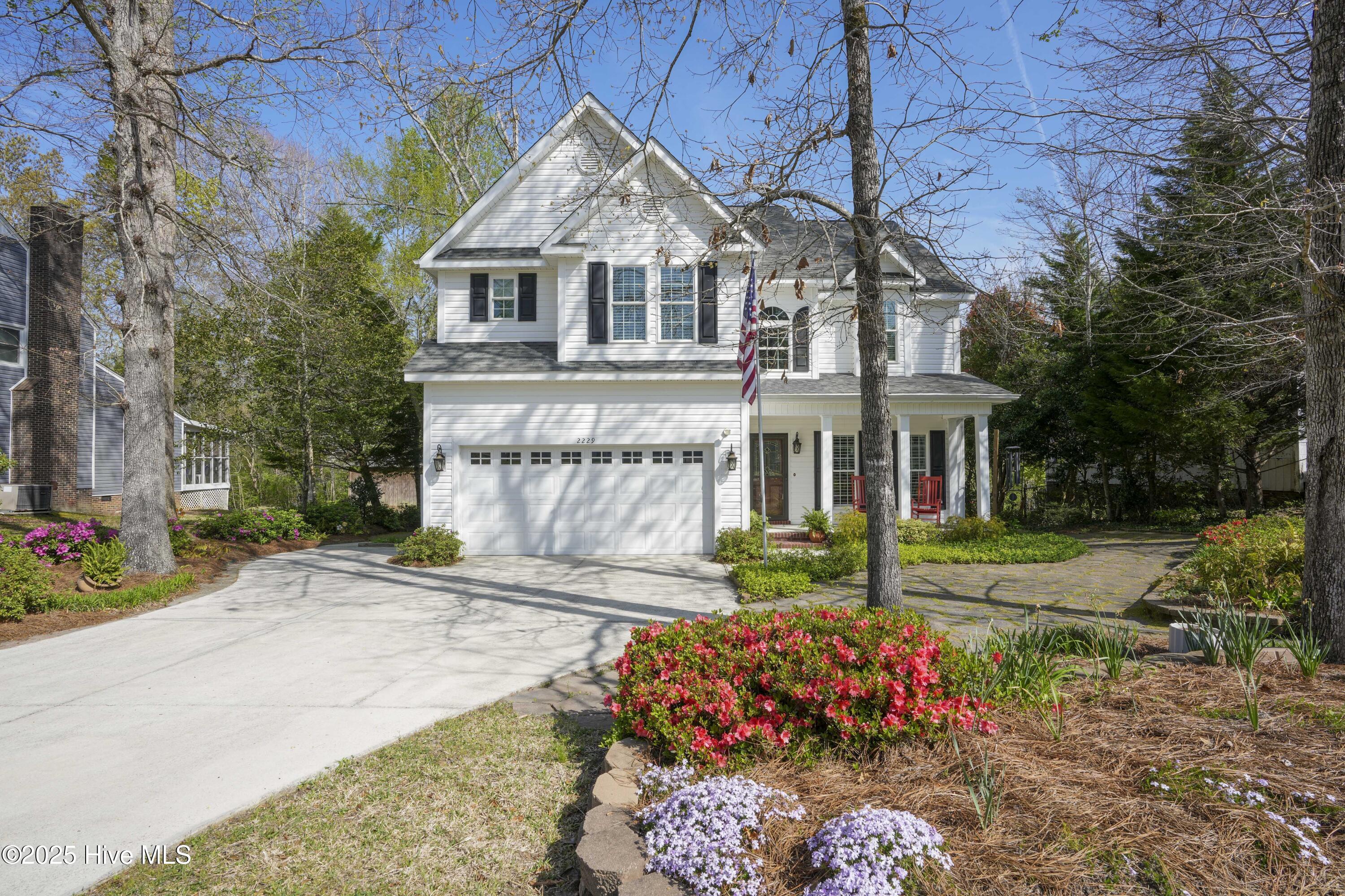 2229 Greenwood Court