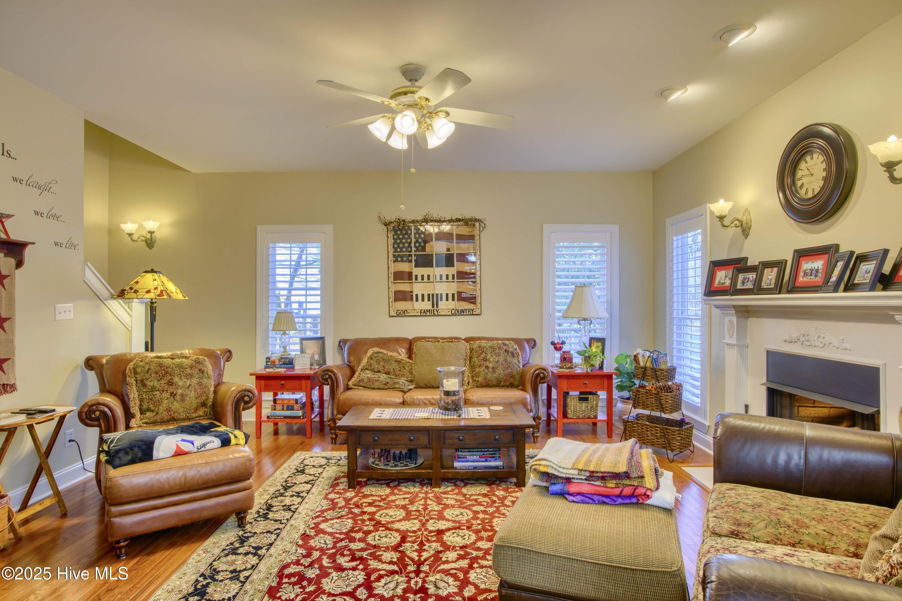 2229 Greenwood Court