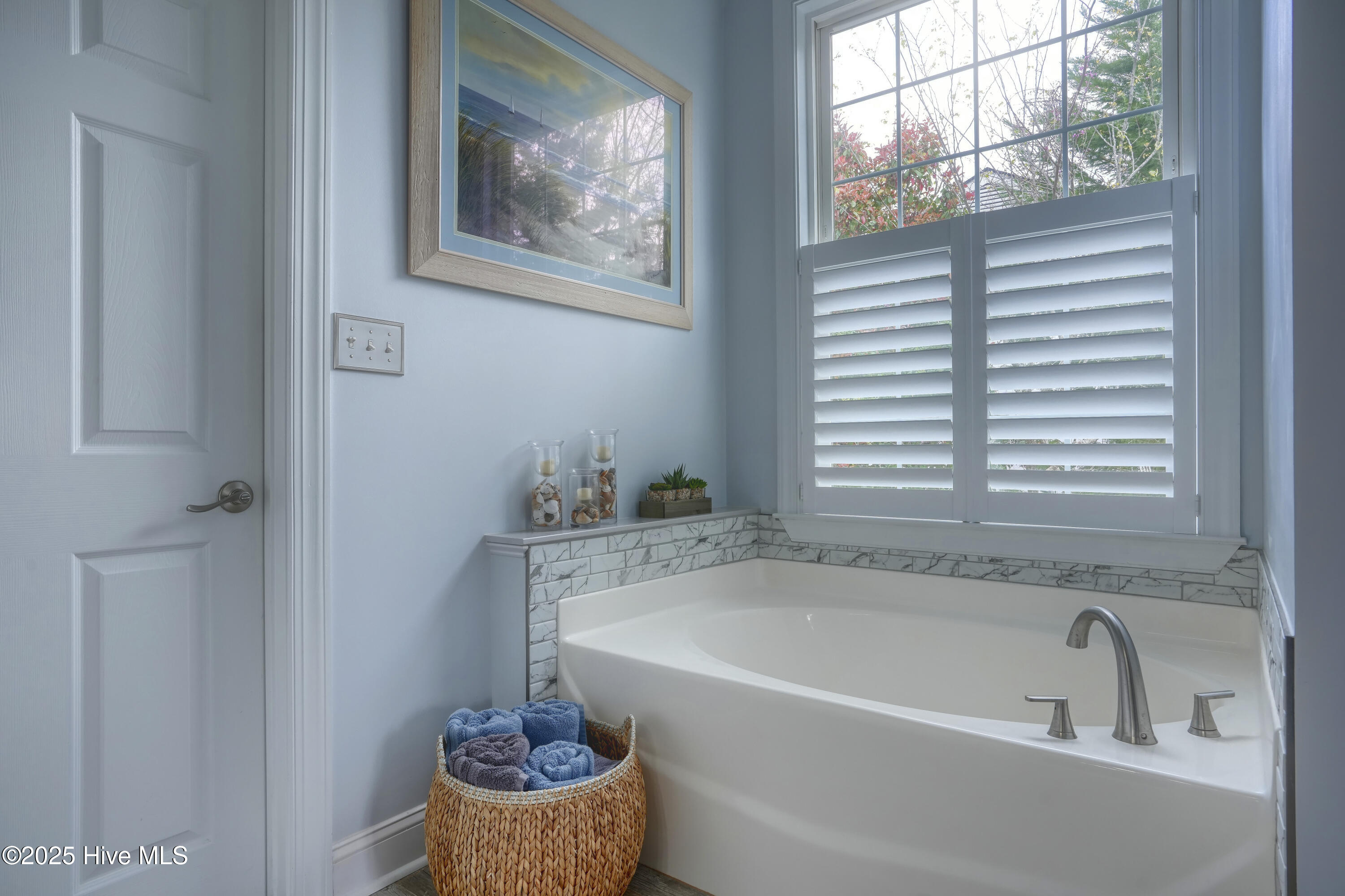 2229 Greenwood Court