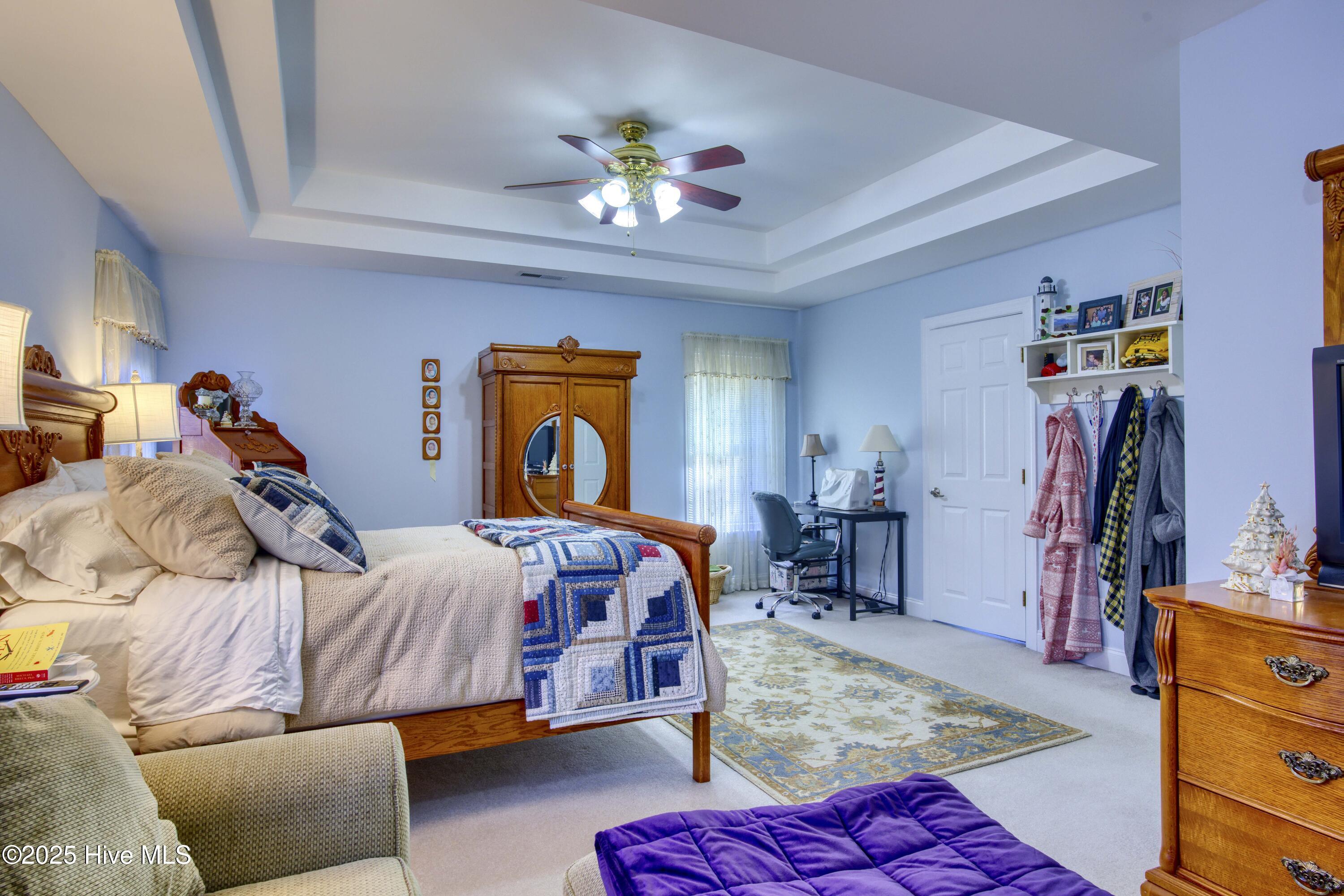 2229 Greenwood Court