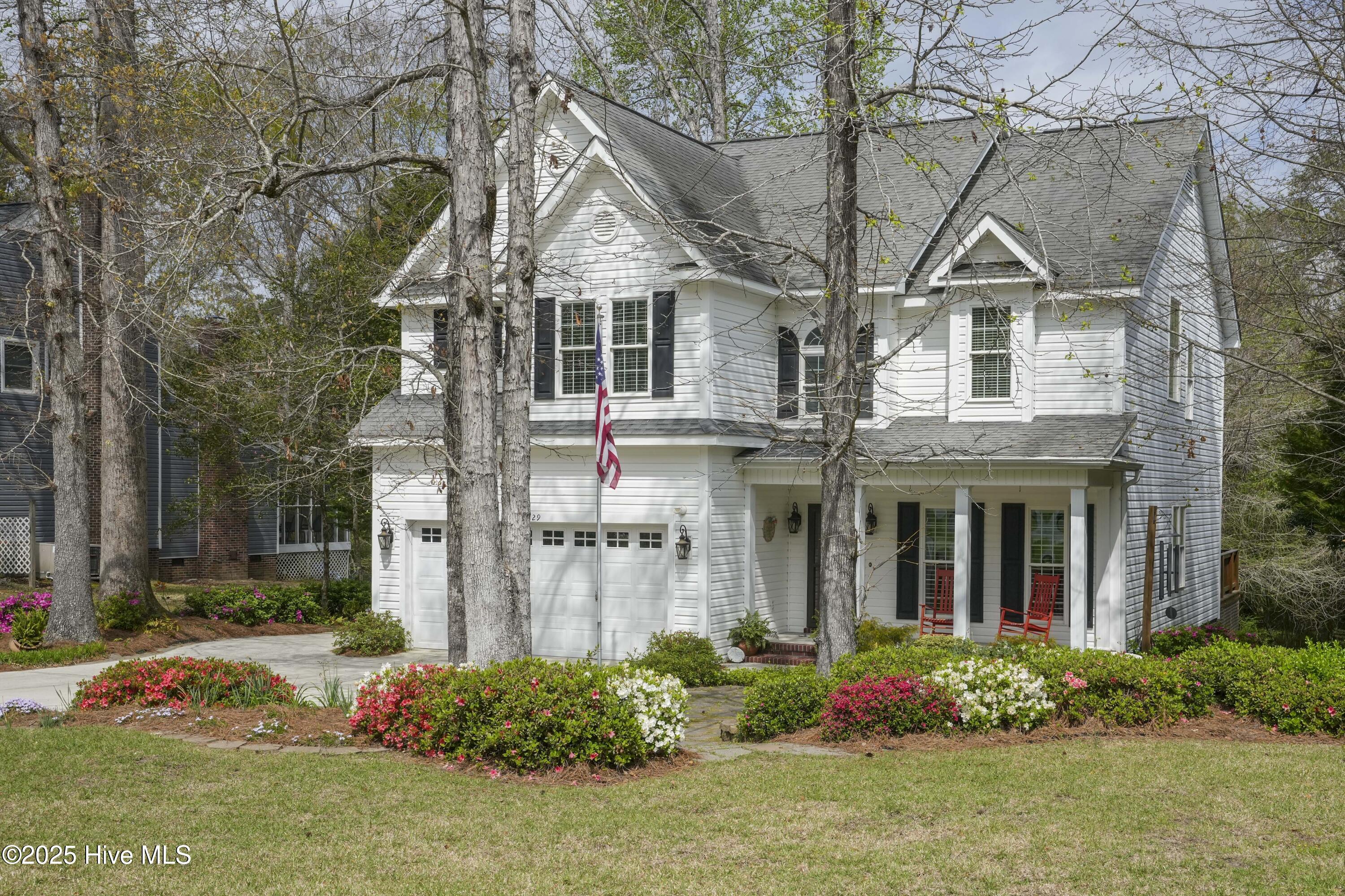 2229 Greenwood Court