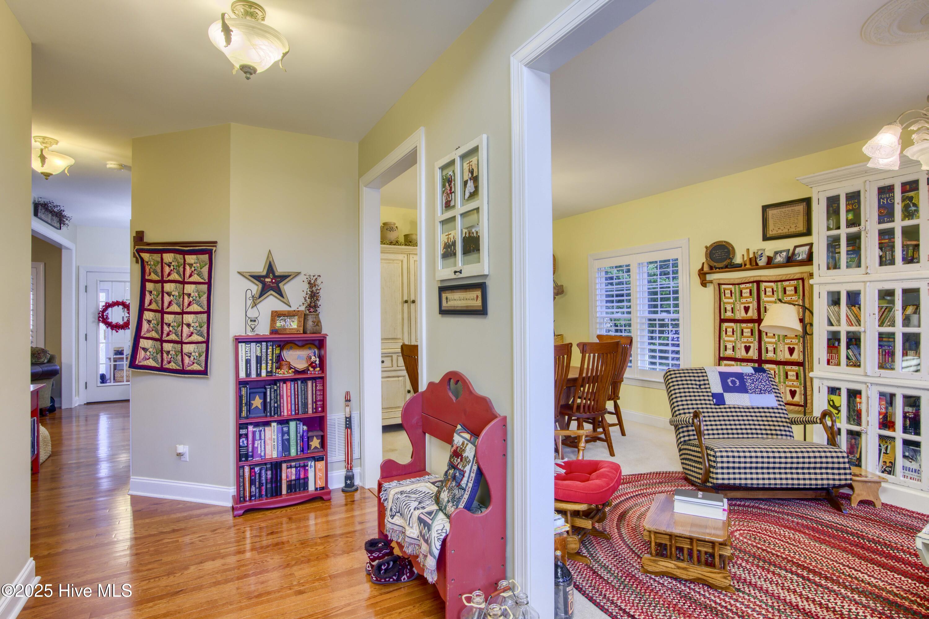 2229 Greenwood Court