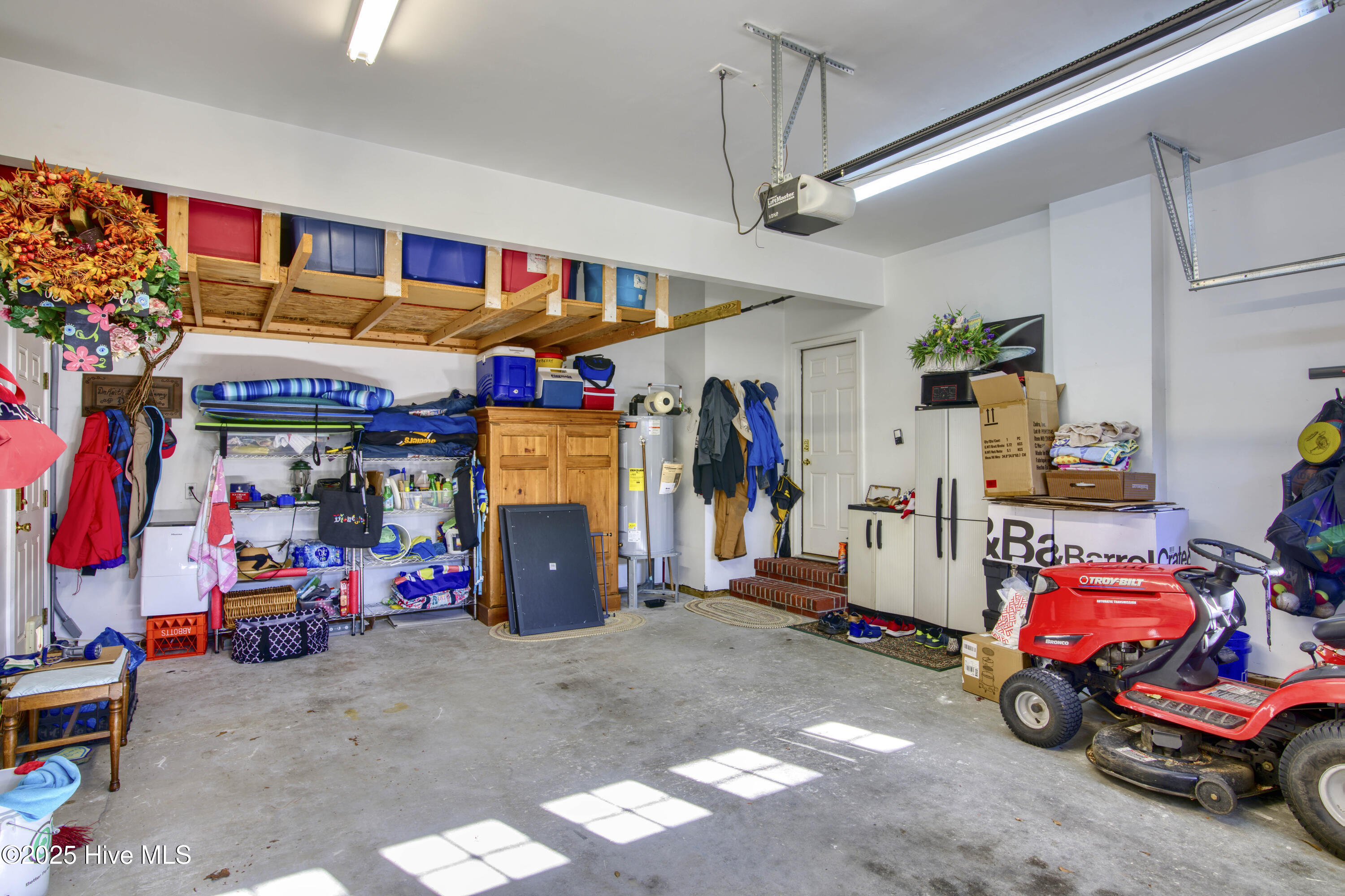 2229 Greenwood Court