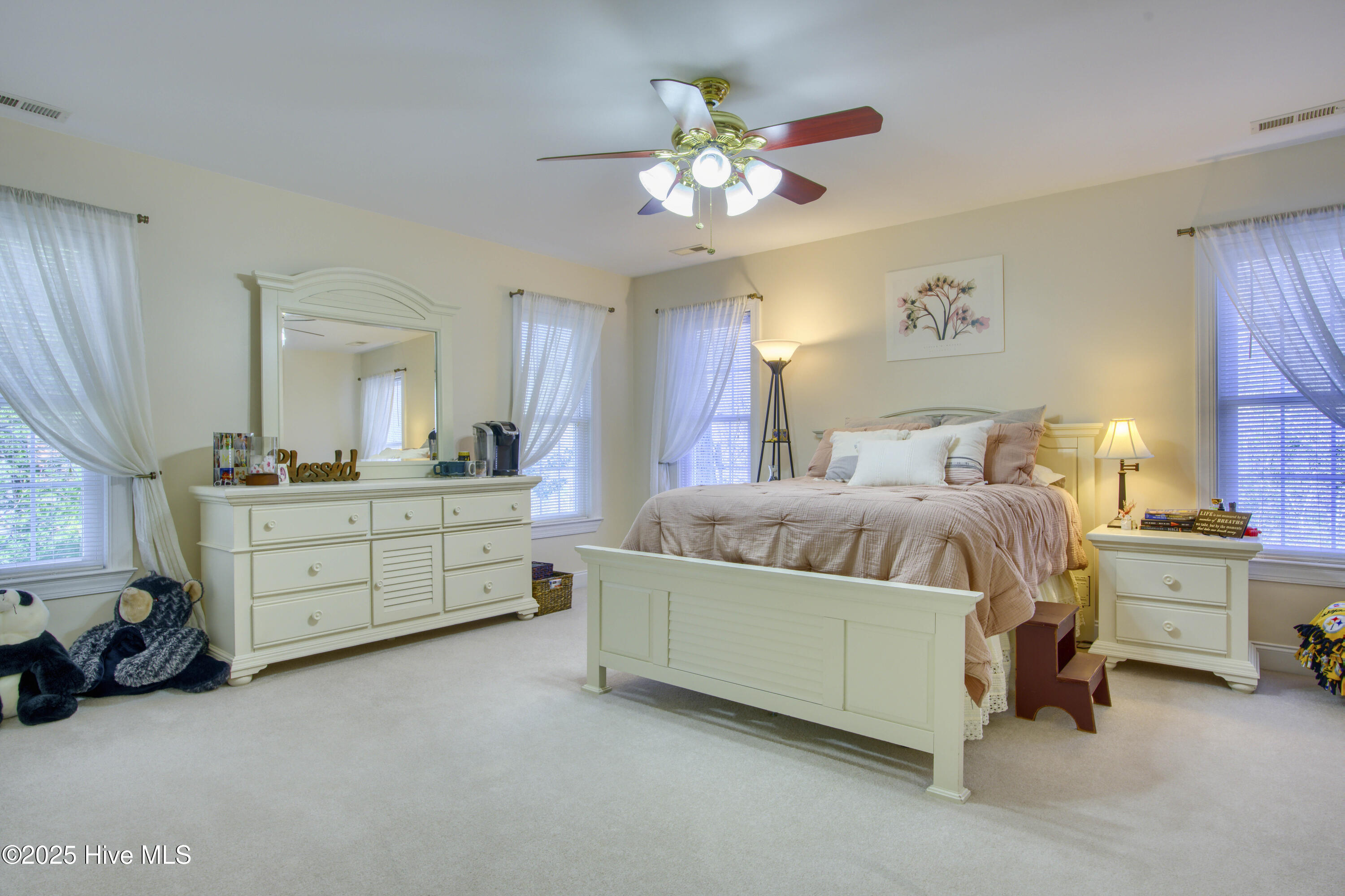 2229 Greenwood Court