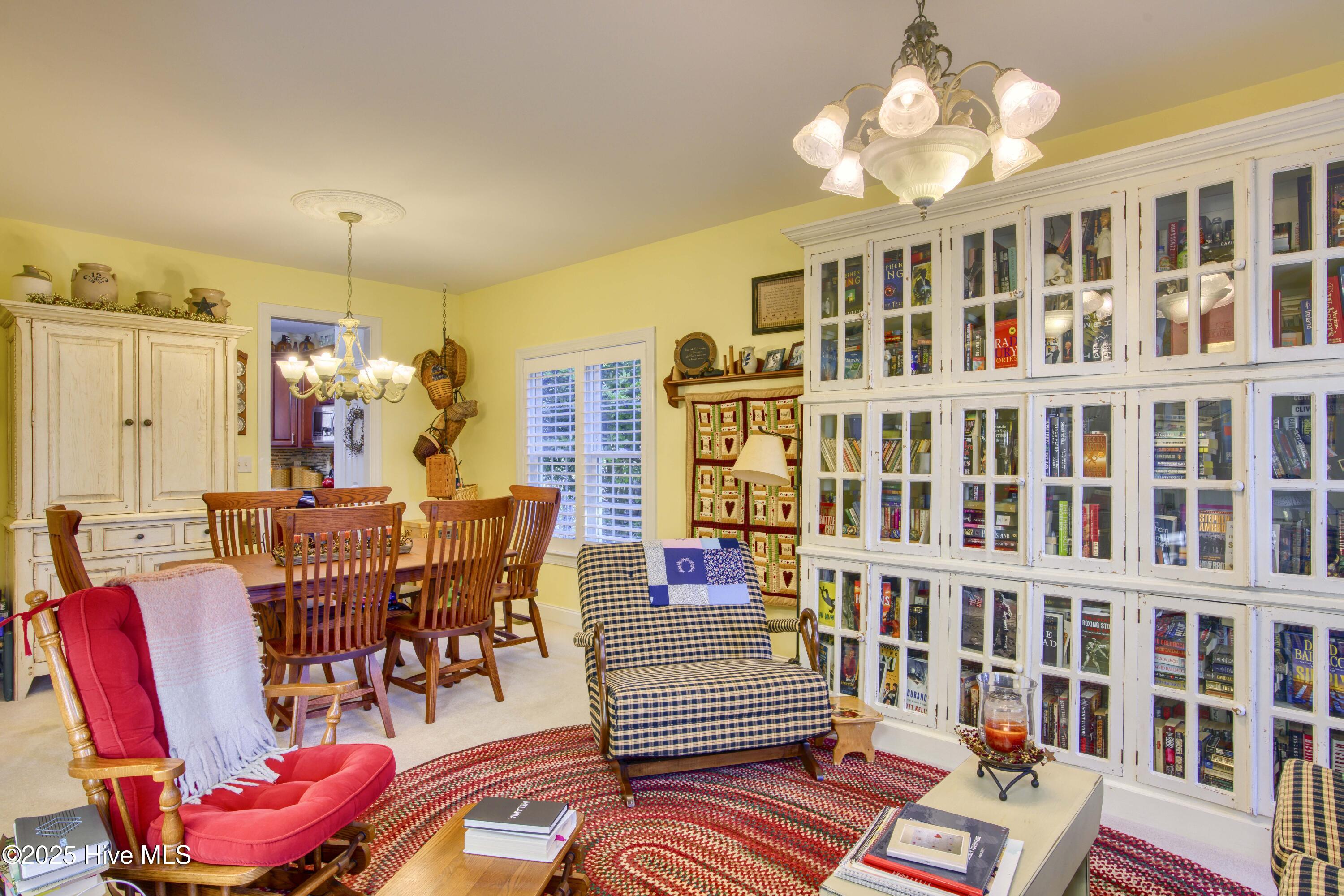 2229 Greenwood Court