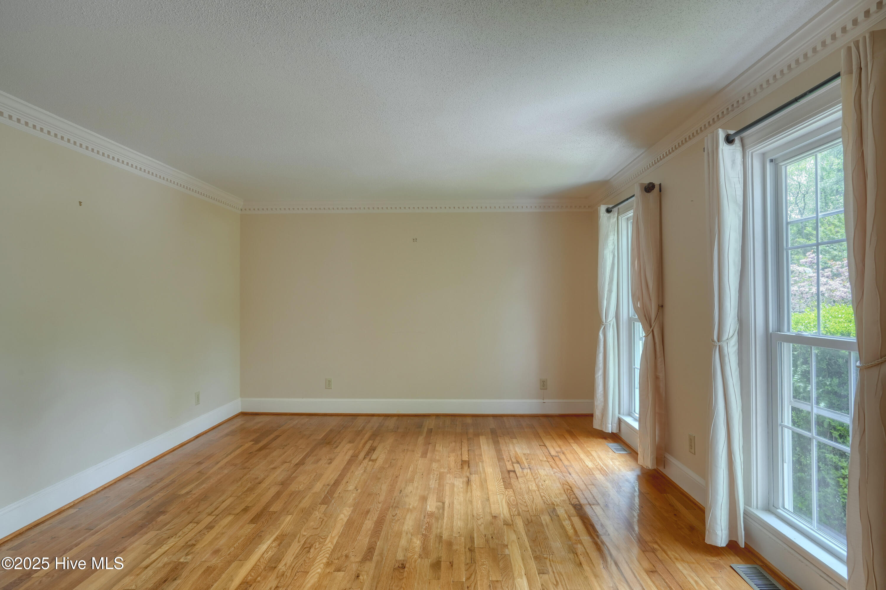 2234 Perry Drive