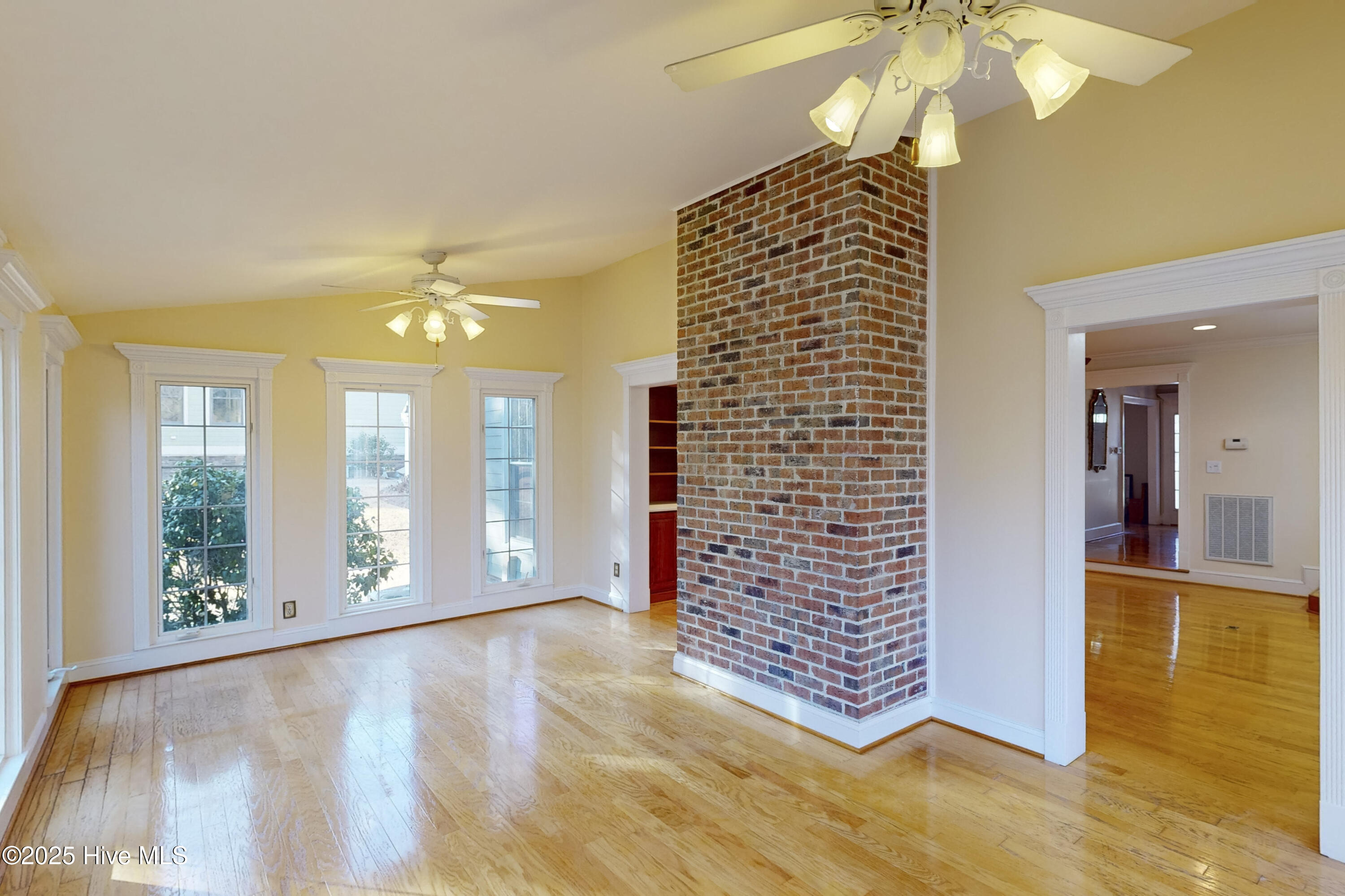2234 Perry Drive