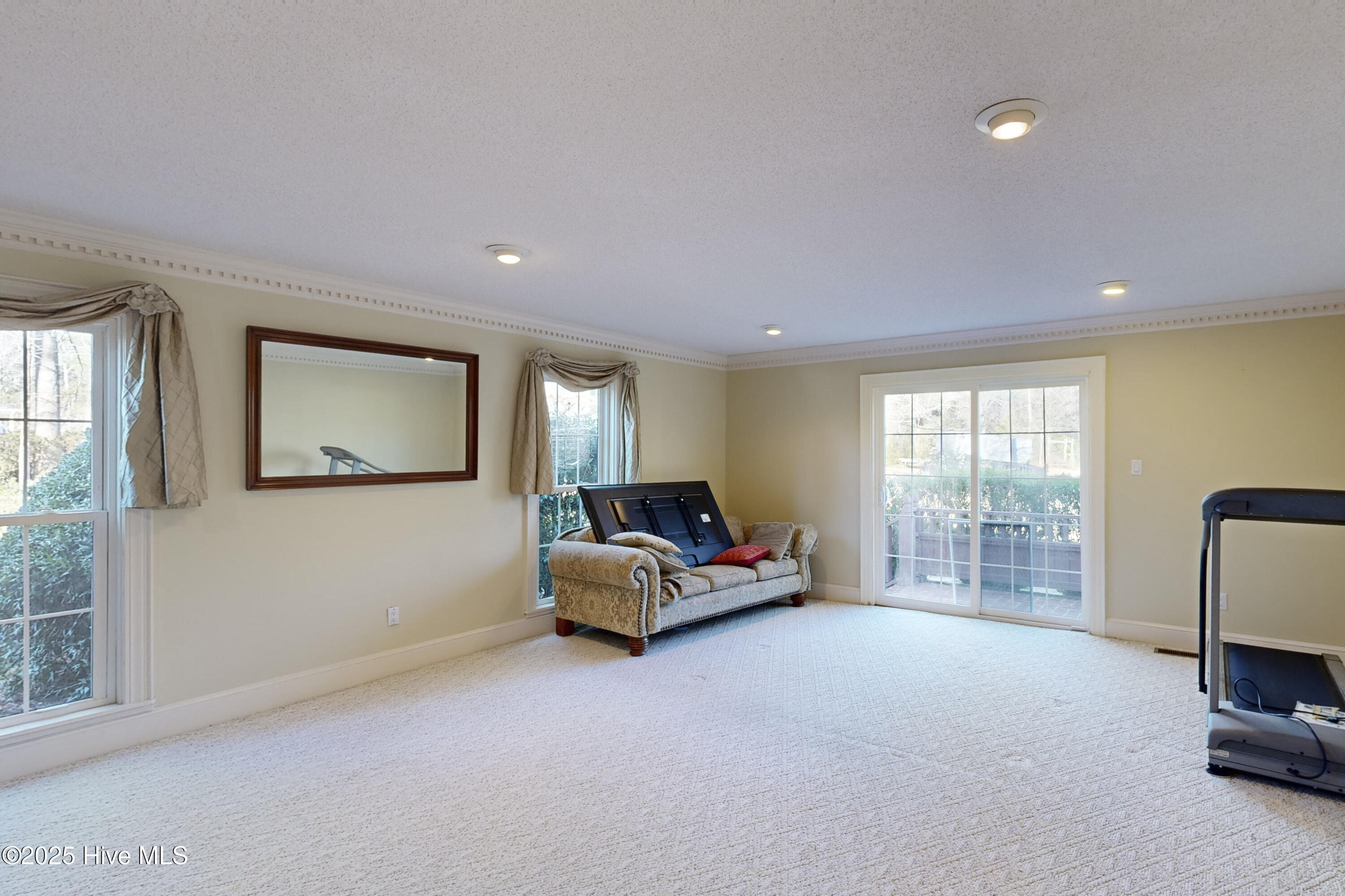 2234 Perry Drive