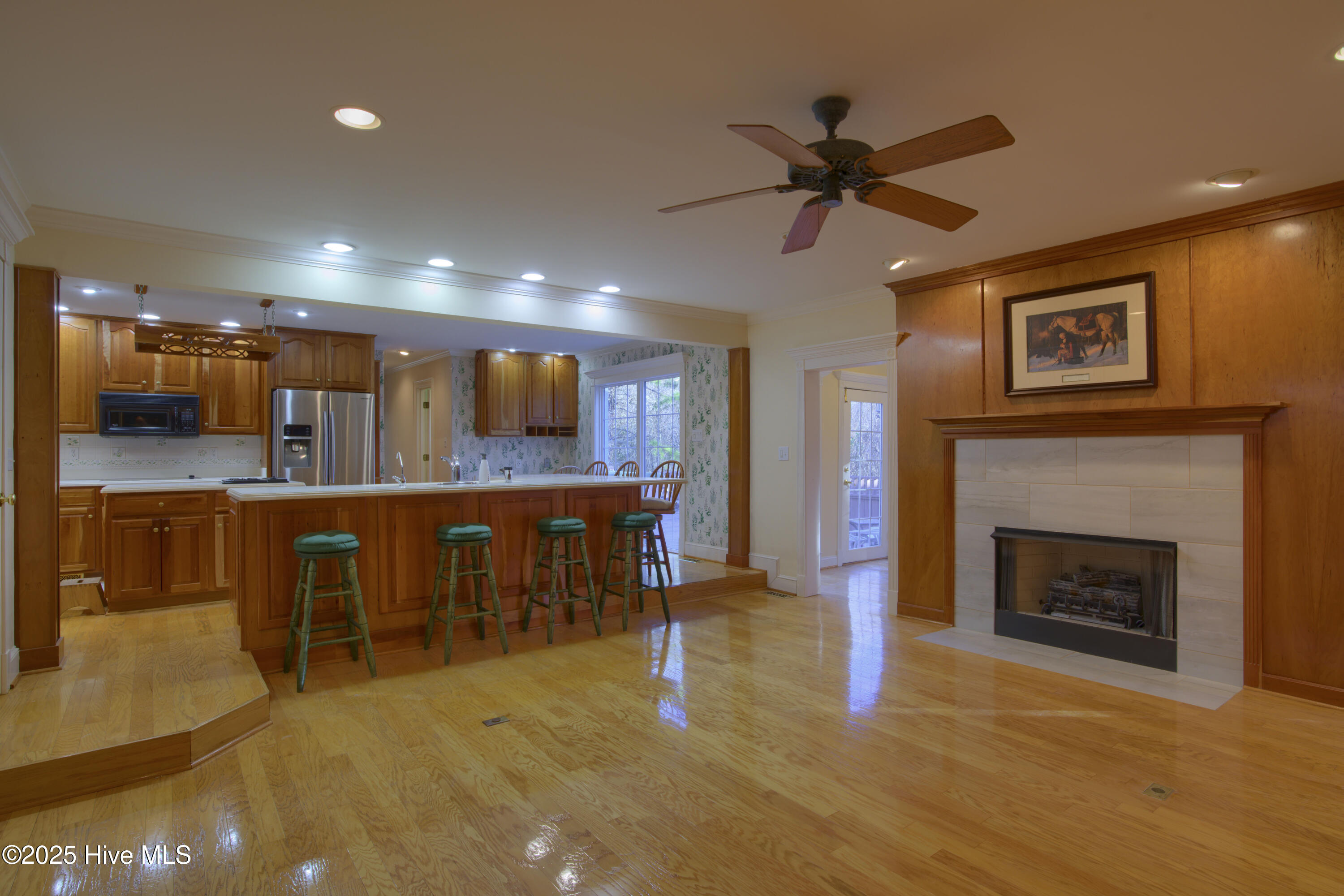 2234 Perry Drive