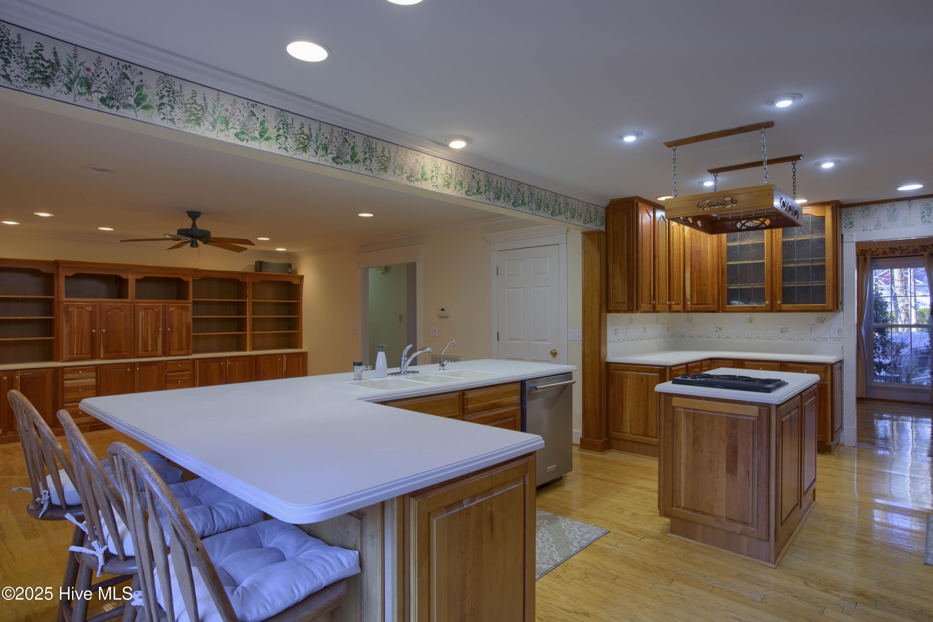 2234 Perry Drive