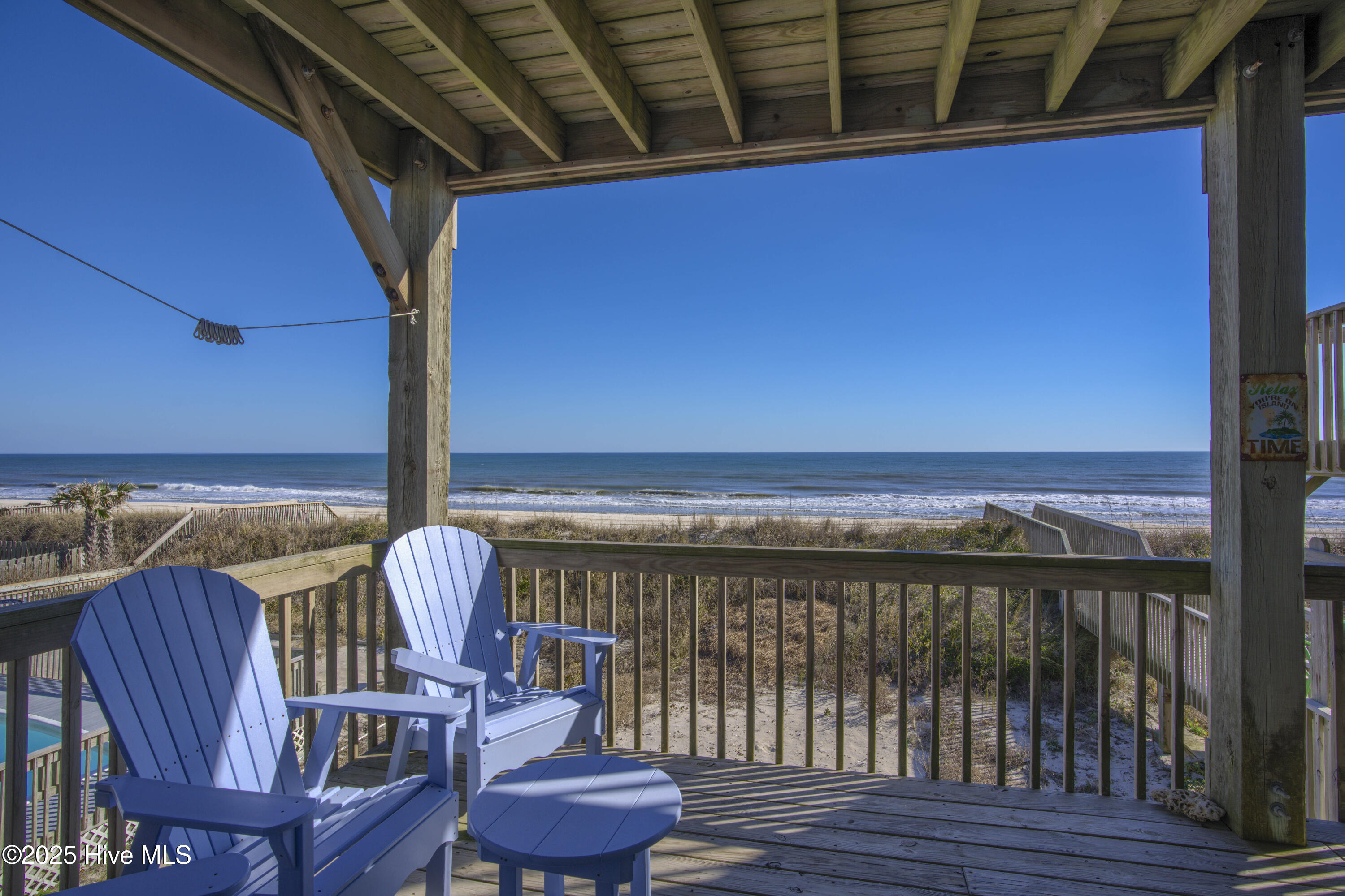 3876 Island Drive