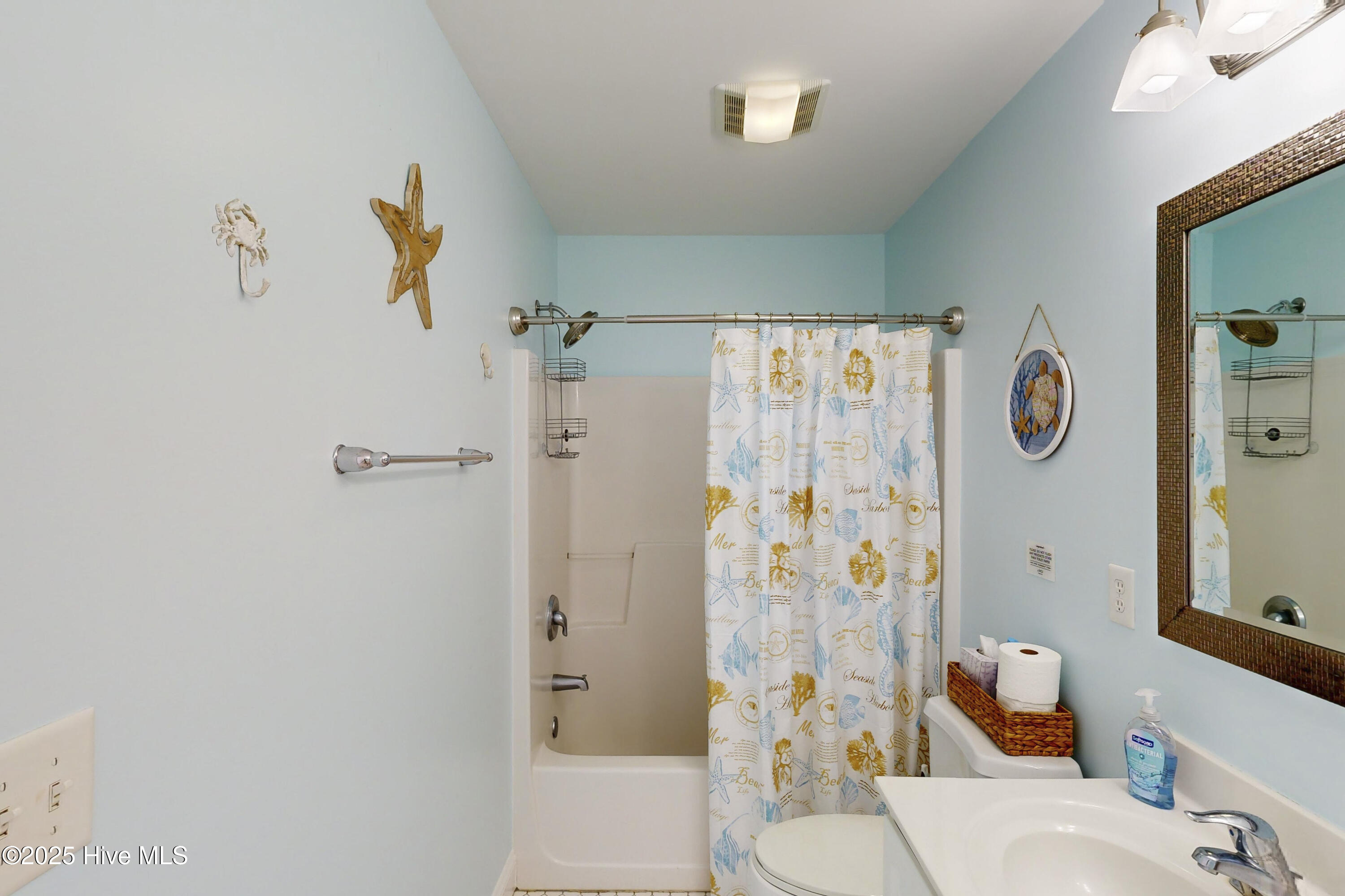 3876 Island Drive