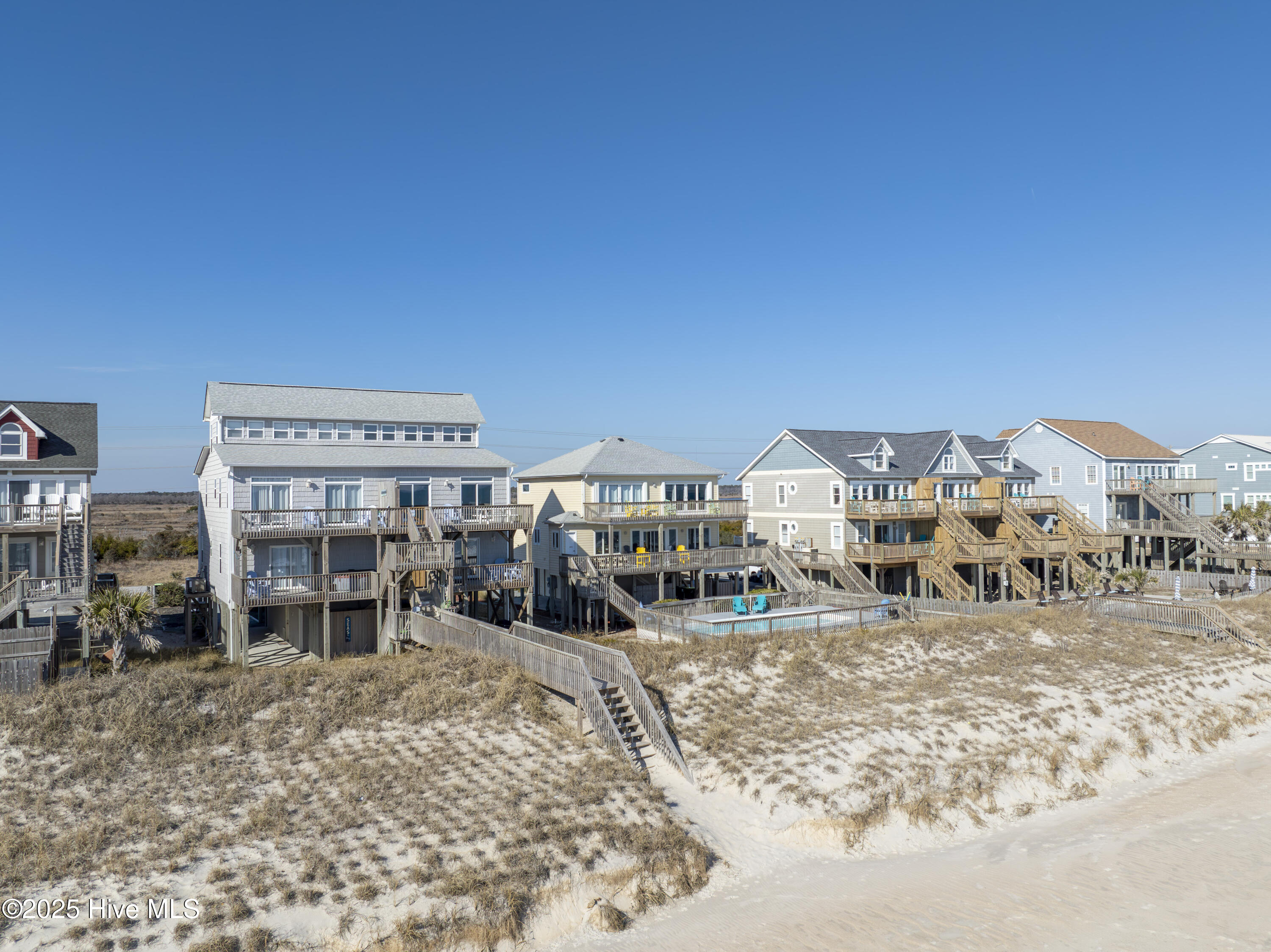 3876 Island Drive