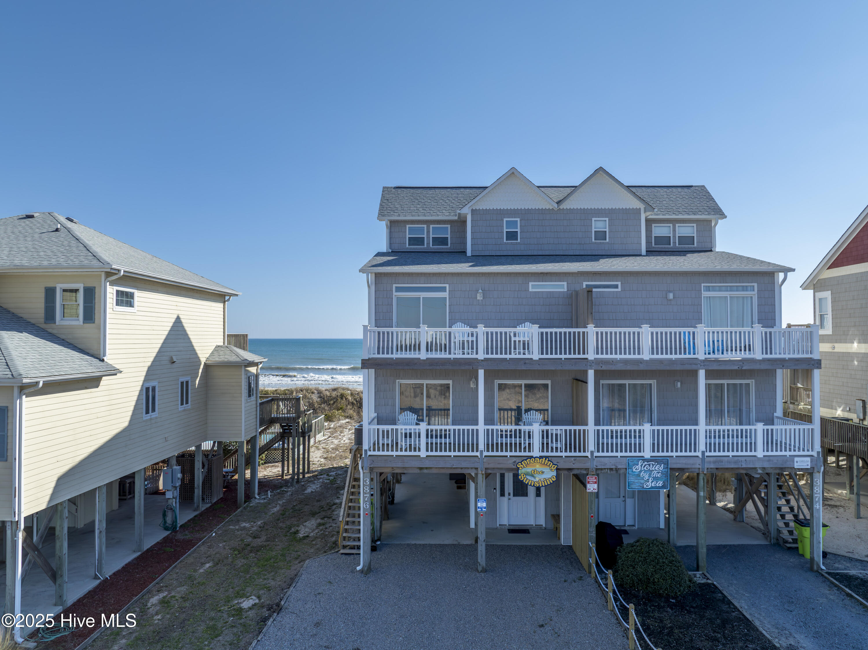 3876 Island Drive
