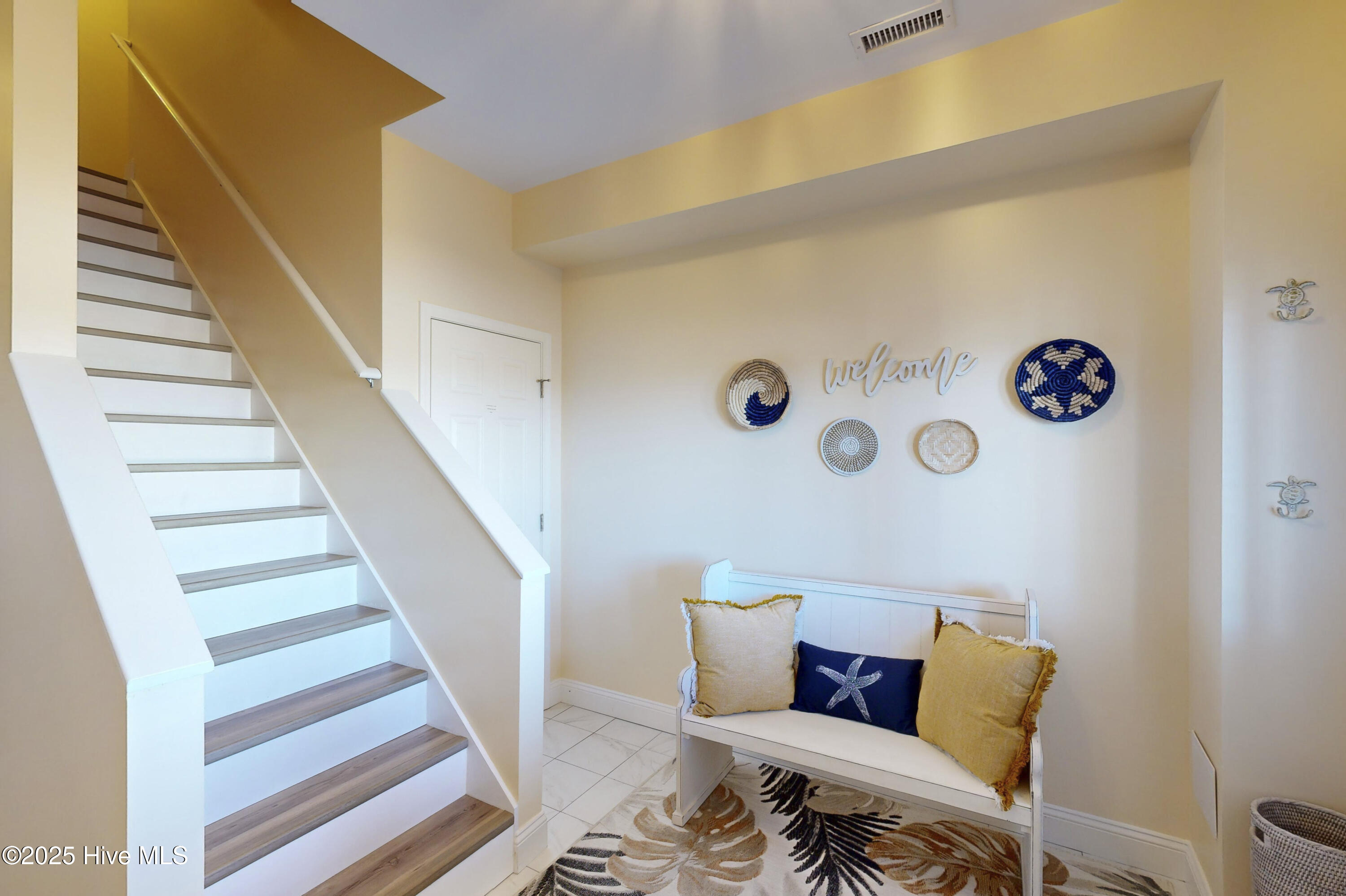 3876 Island Drive