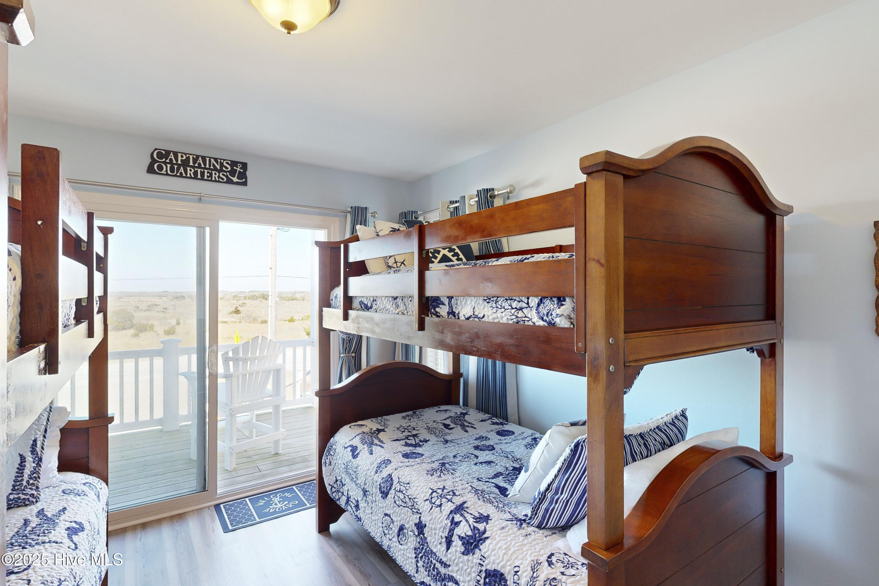 3876 Island Drive