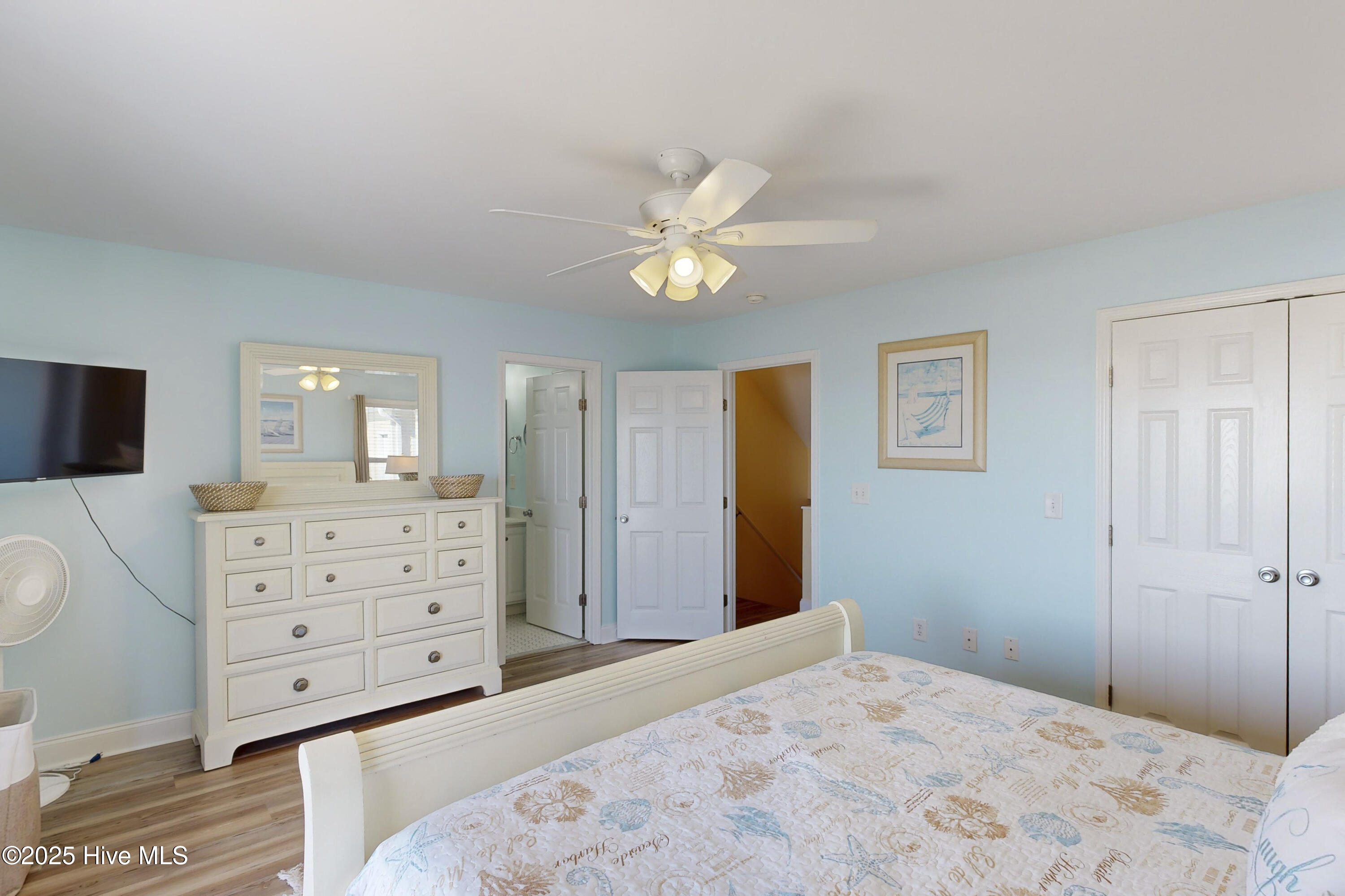 3876 Island Drive