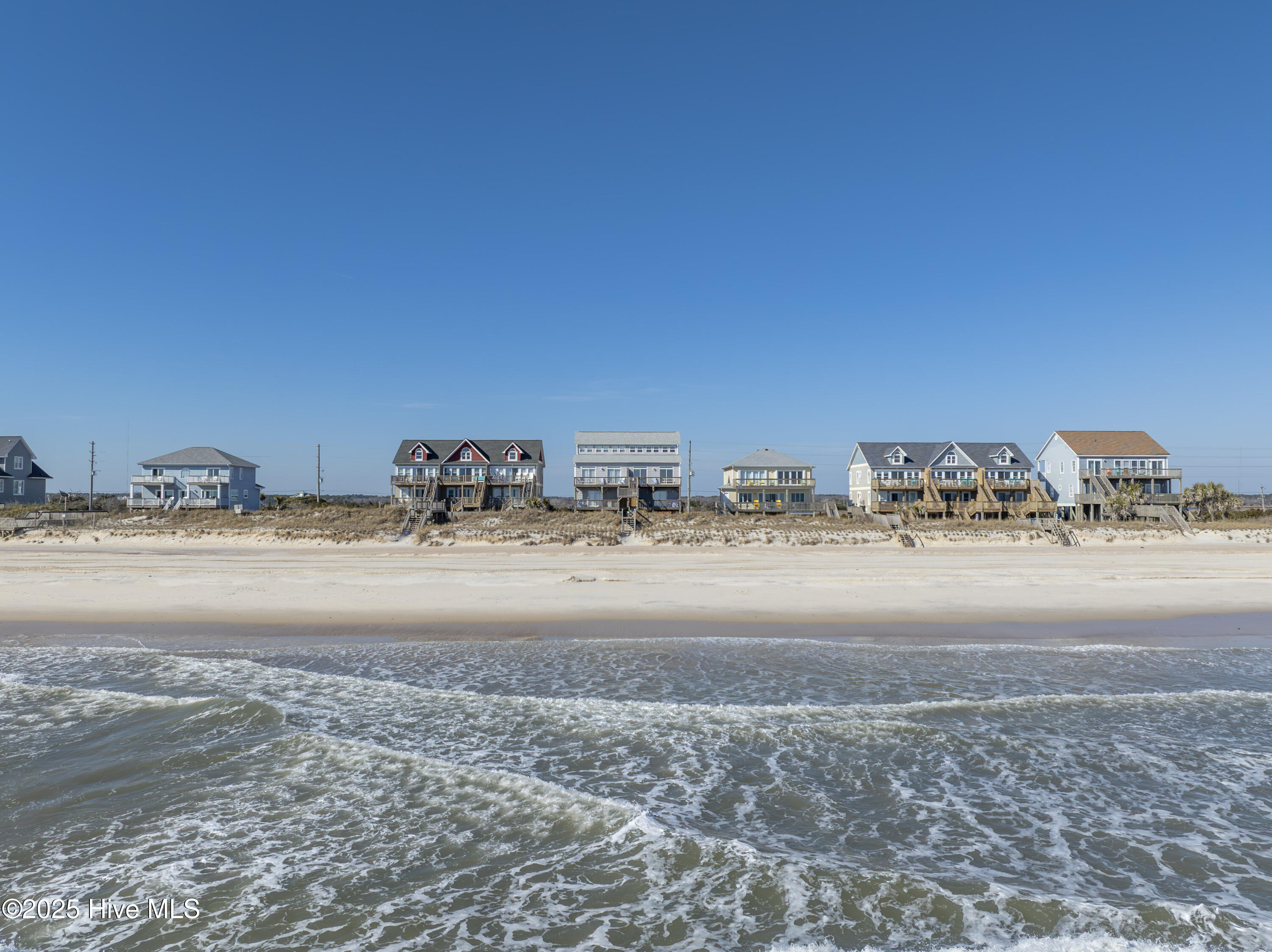 3876 Island Drive