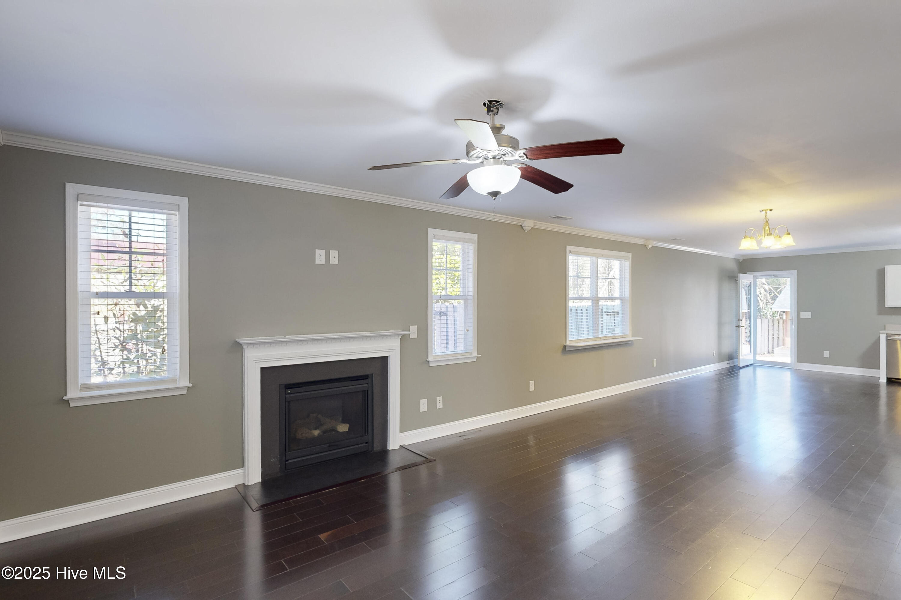 2110 Perry Drive