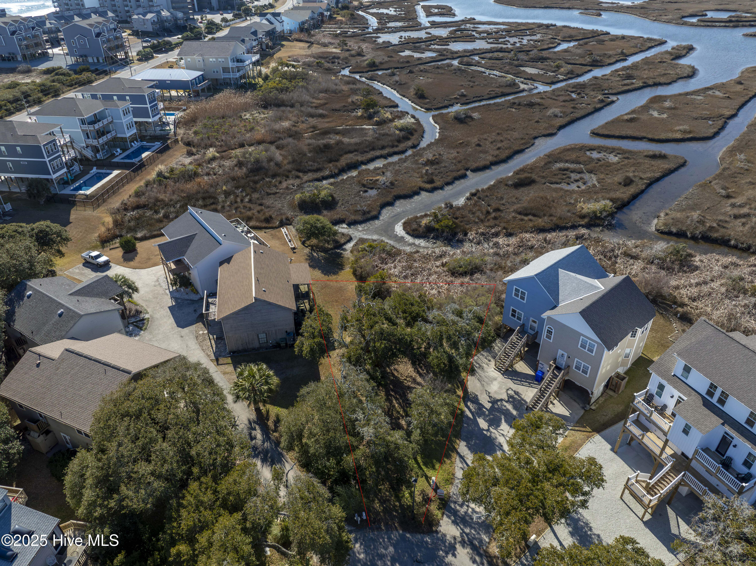 320 Bay Circle