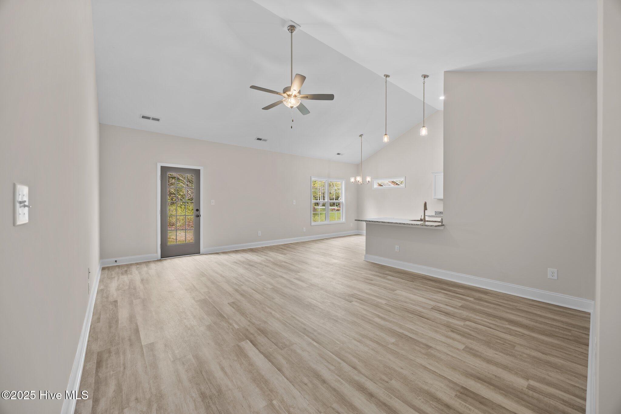 111 Thomas Loop Road