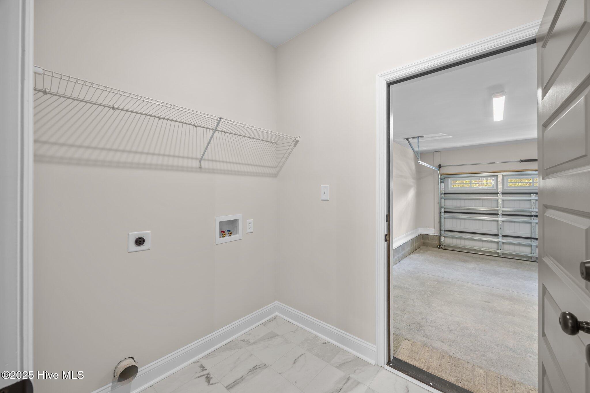 111 Thomas Loop Road