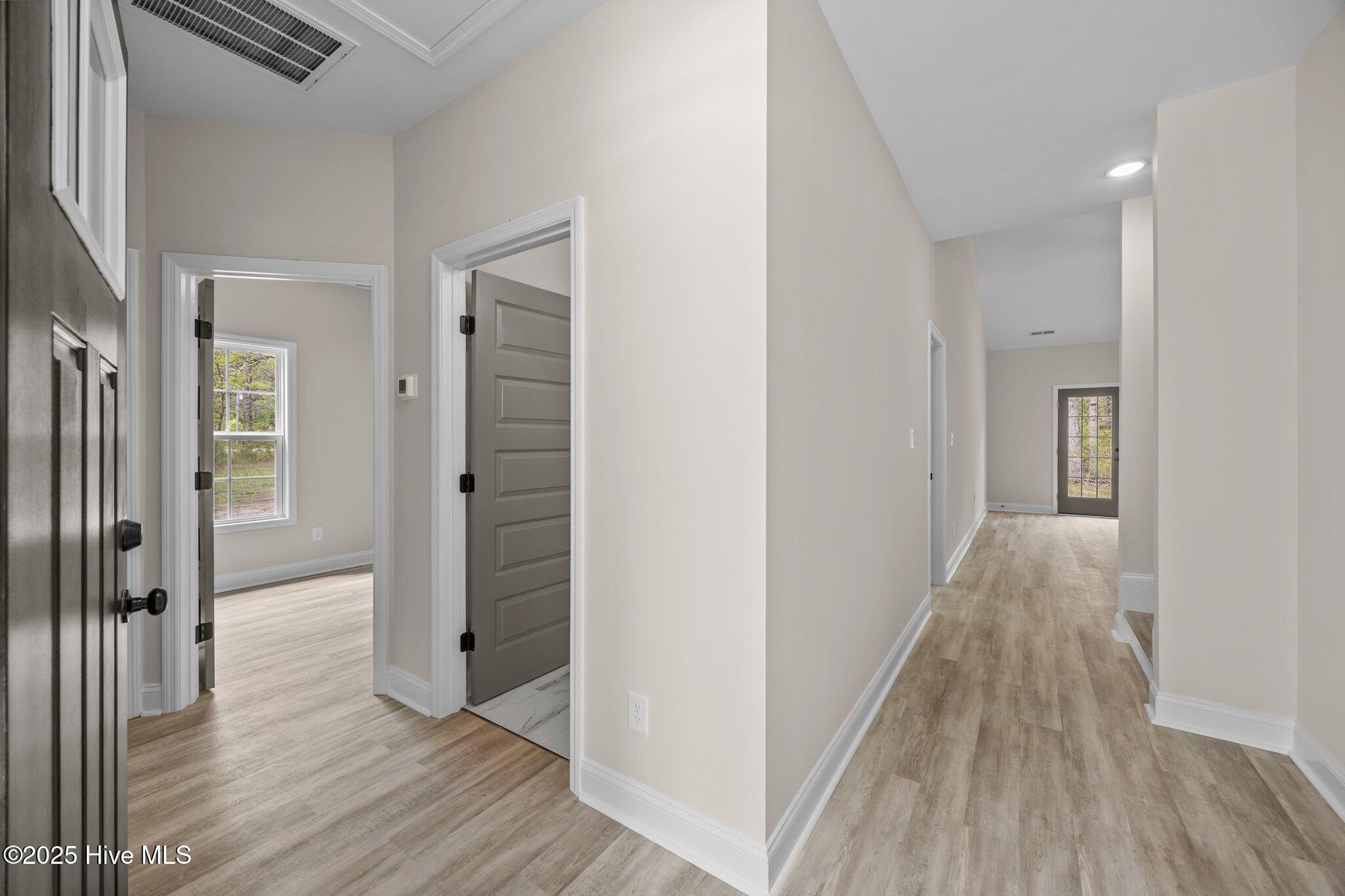 111 Thomas Loop Road