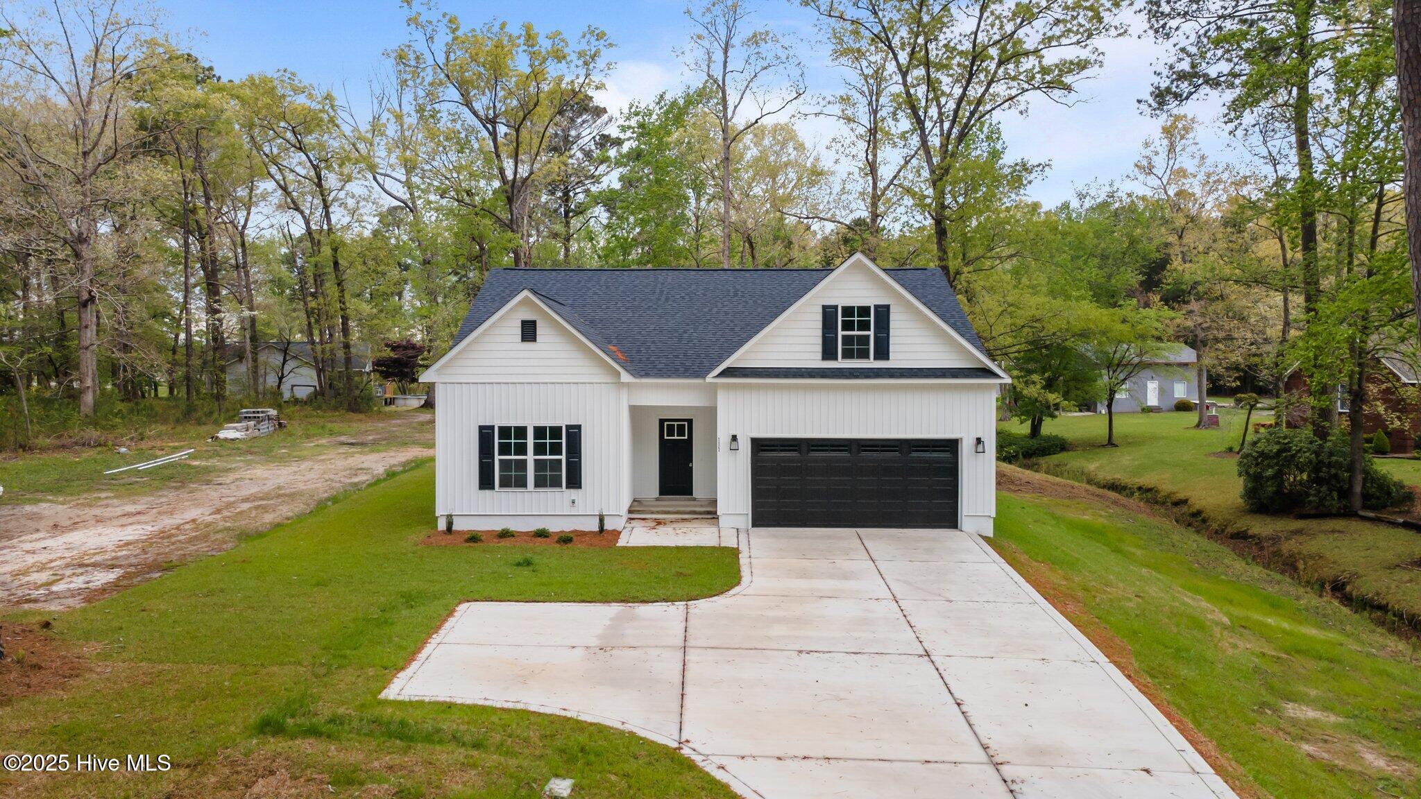 111 Thomas Loop Road