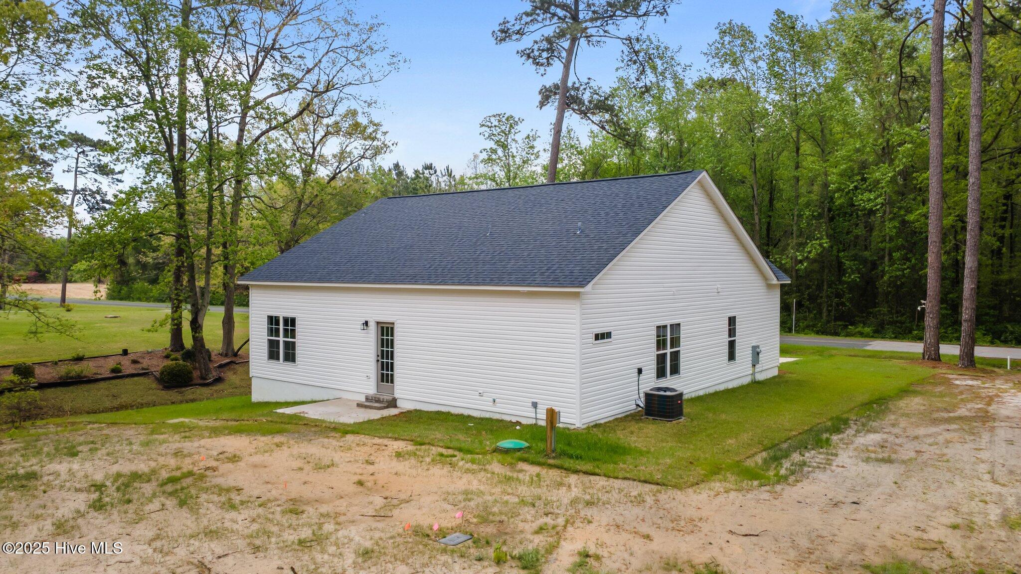 111 Thomas Loop Road