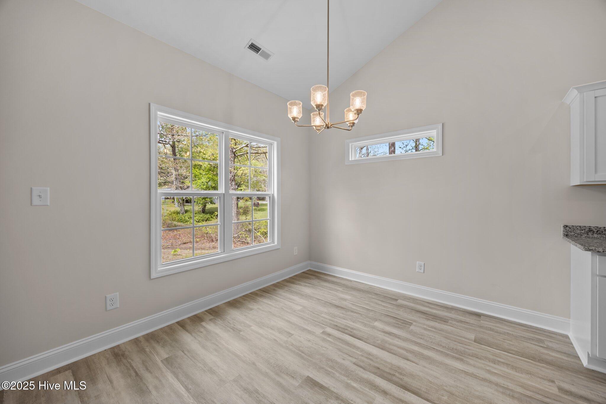 111 Thomas Loop Road