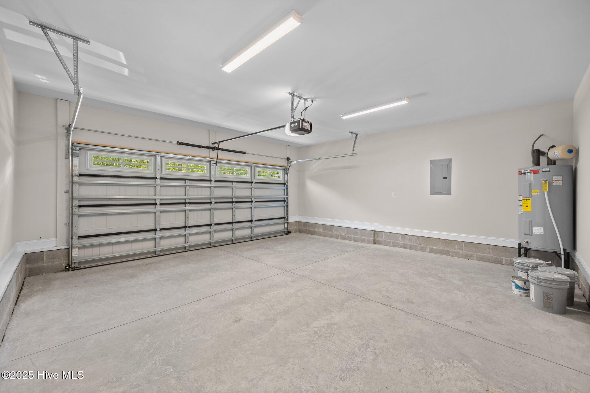 111 Thomas Loop Road