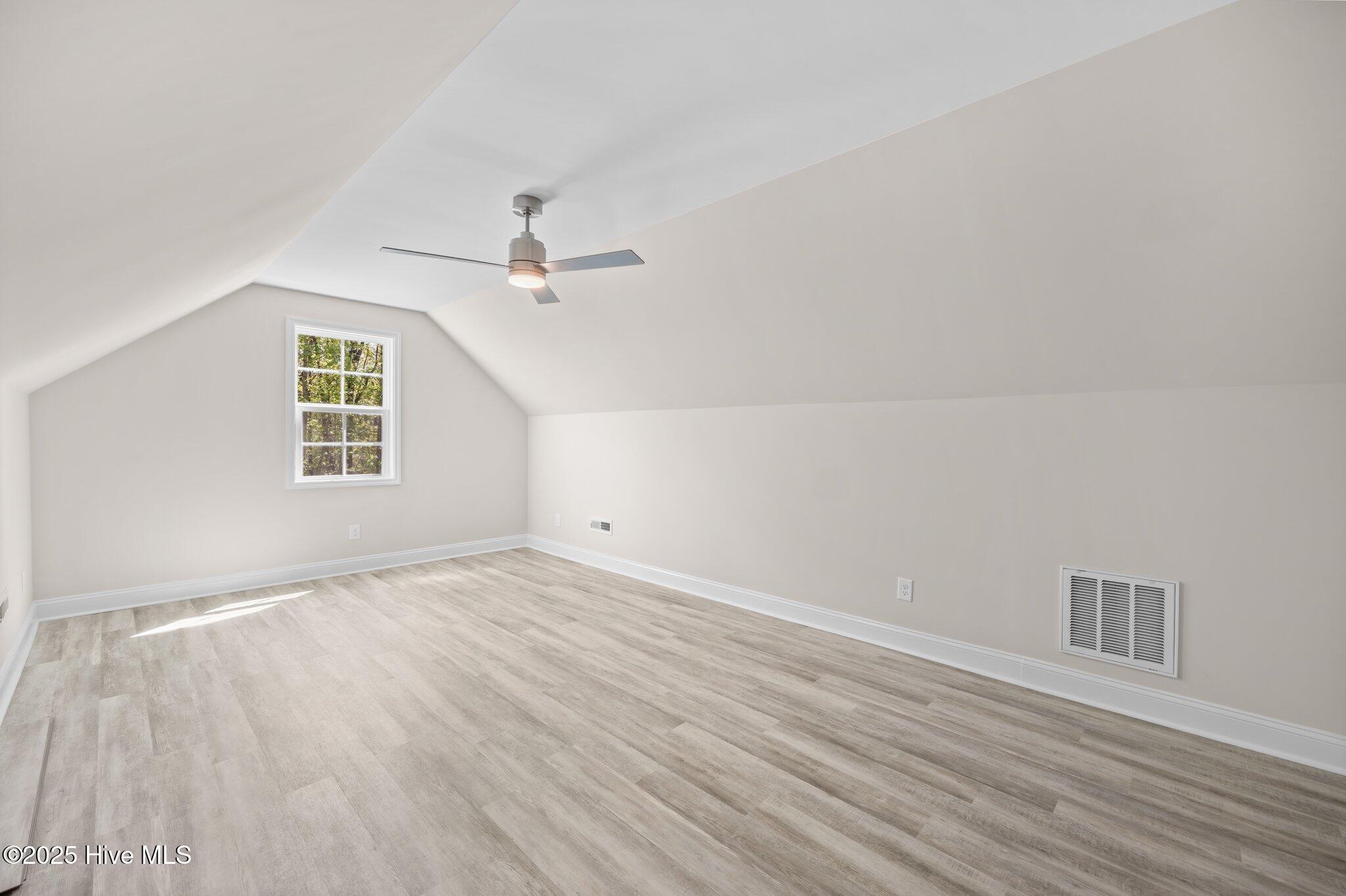 111 Thomas Loop Road