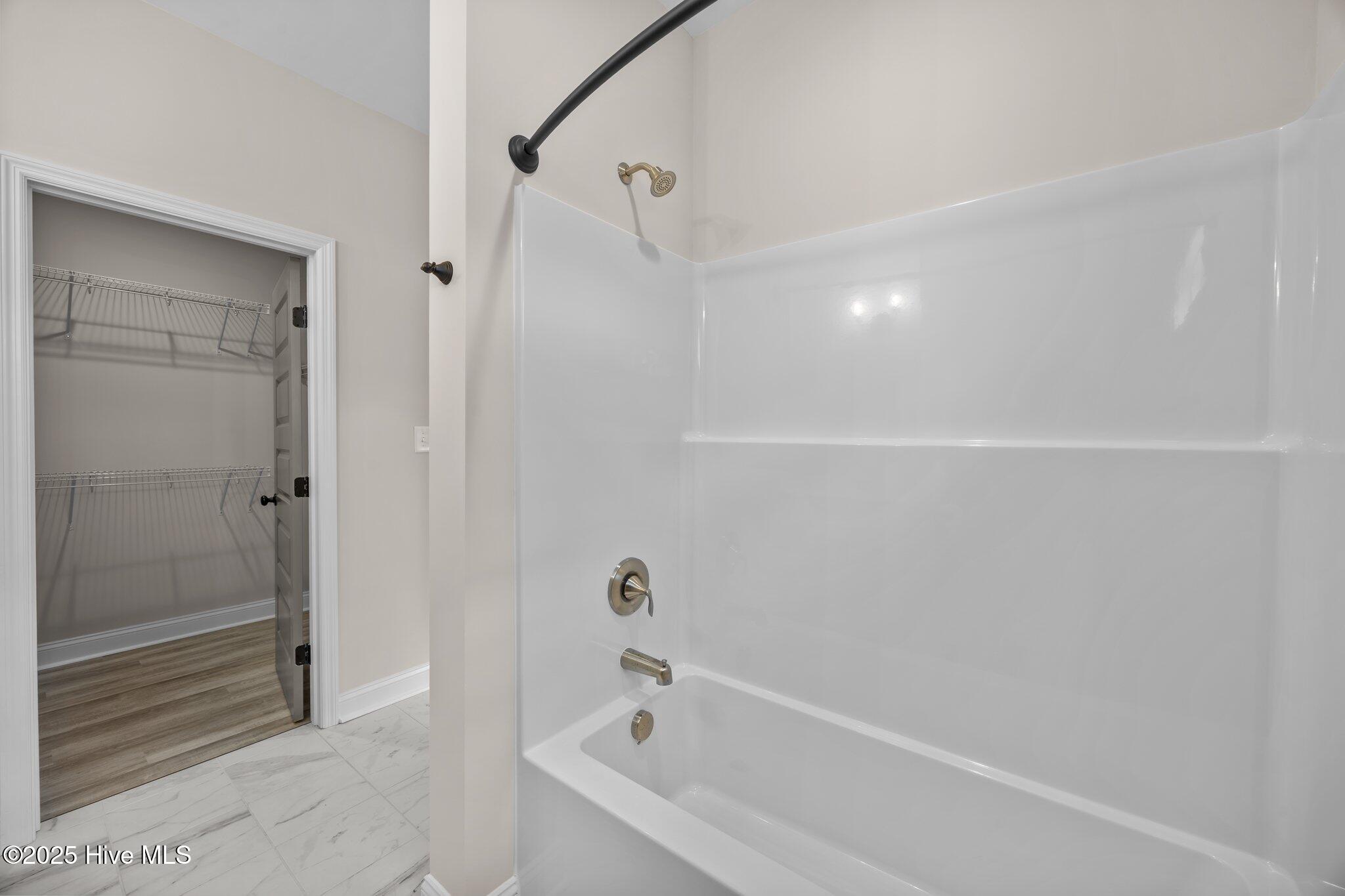 111 Thomas Loop Road