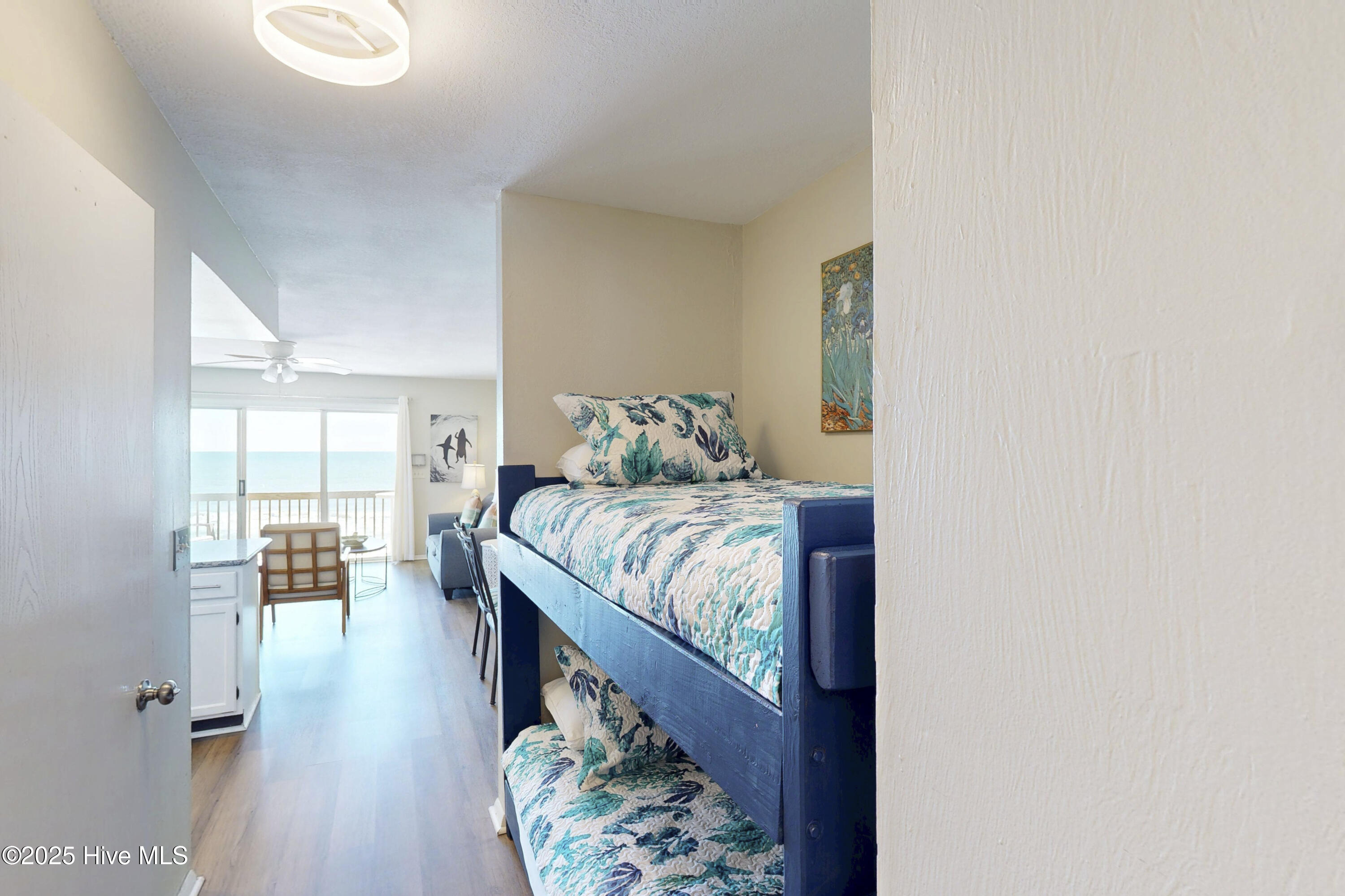 918 N New River Drive, 126