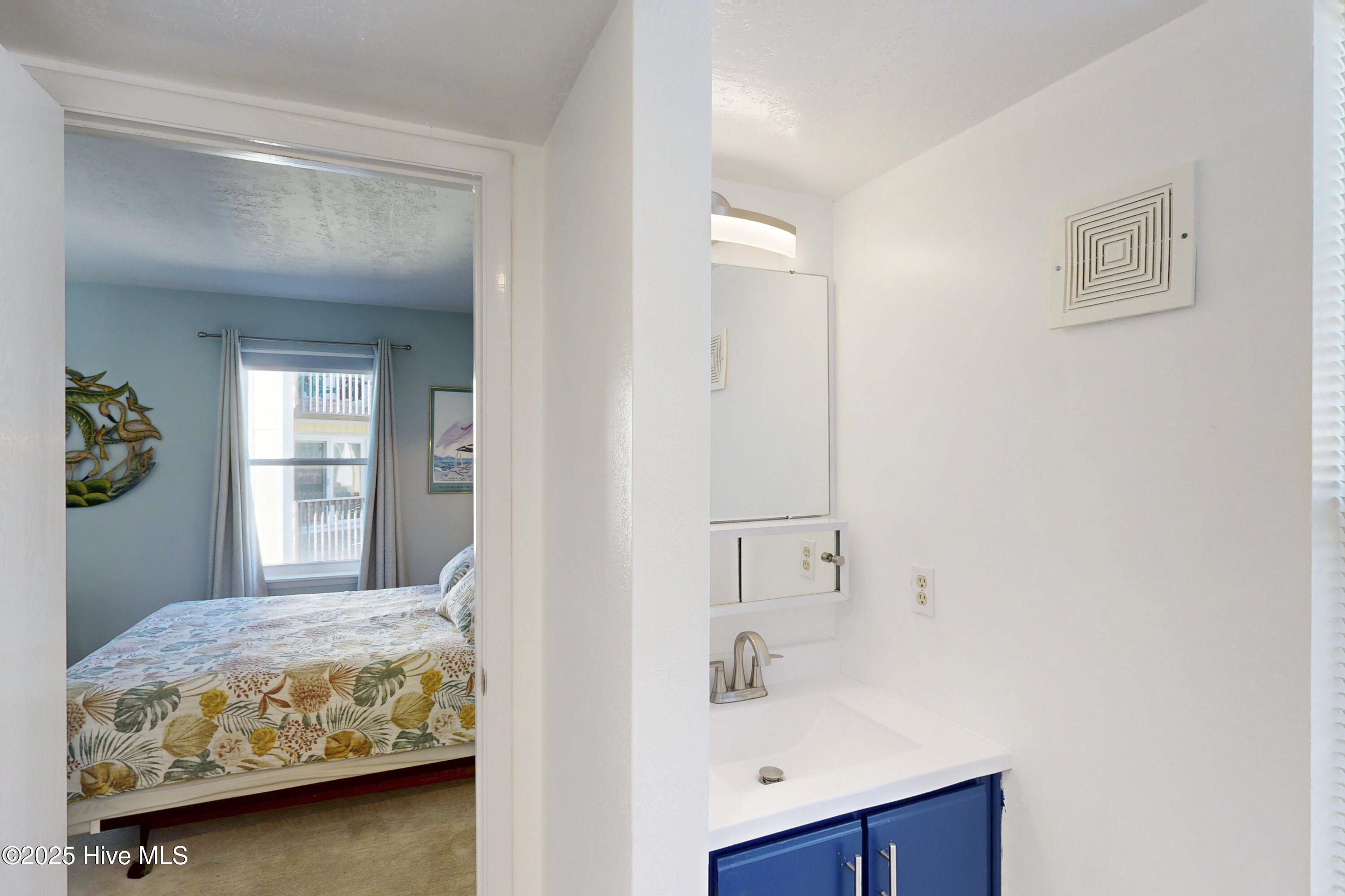 918 N New River Drive, 126