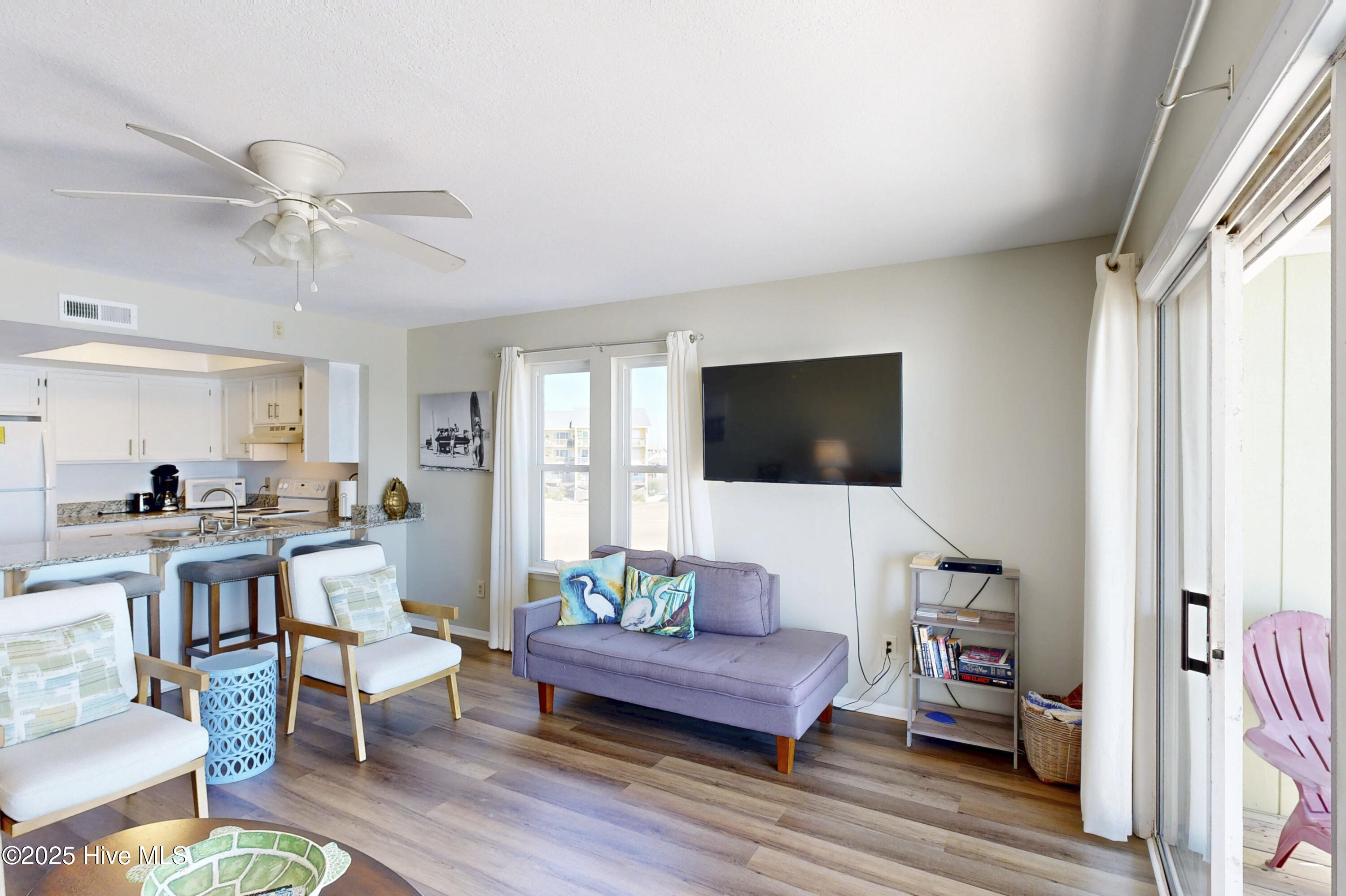 918 N New River Drive, 126