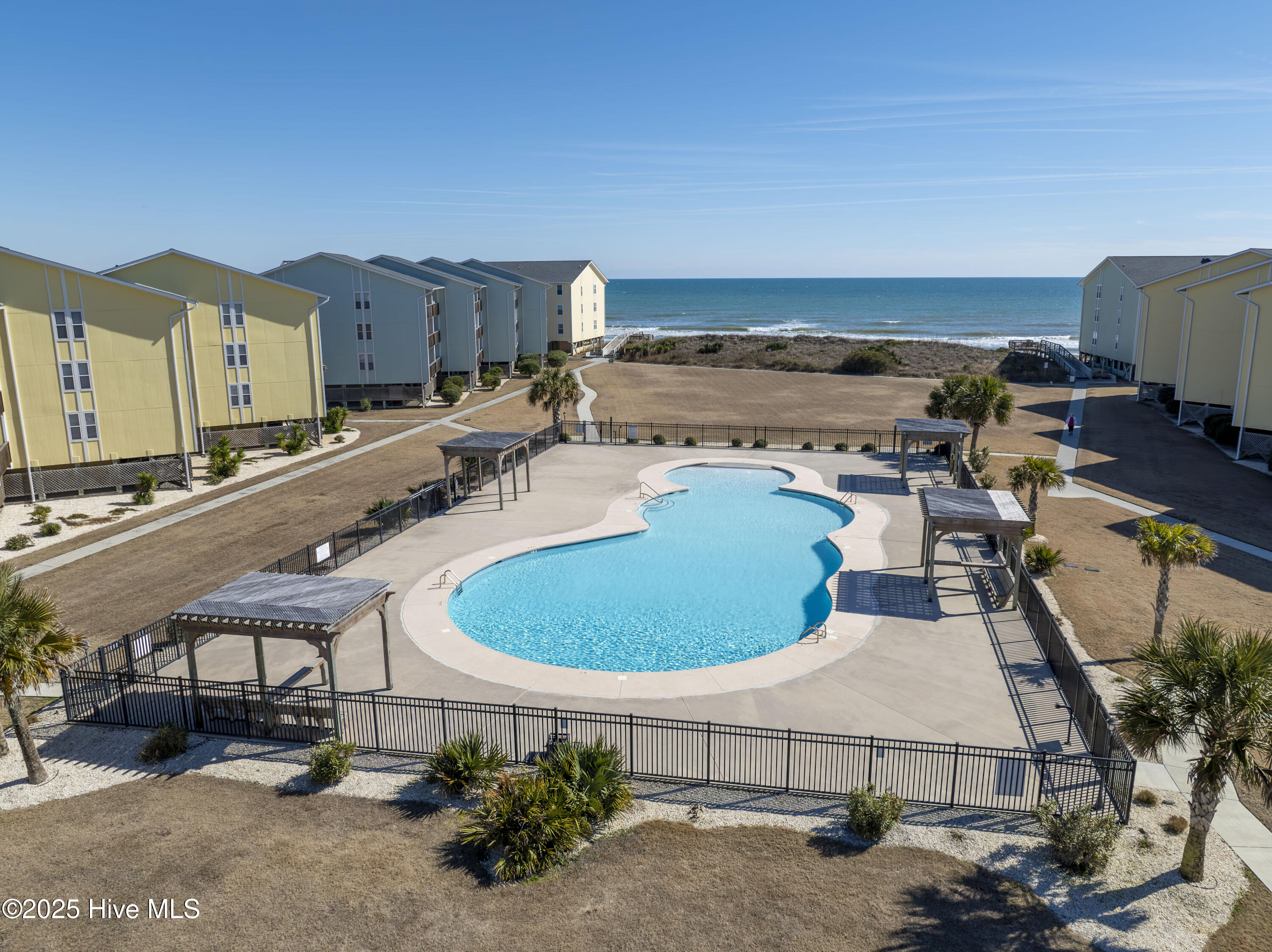 918 N New River Drive, 126