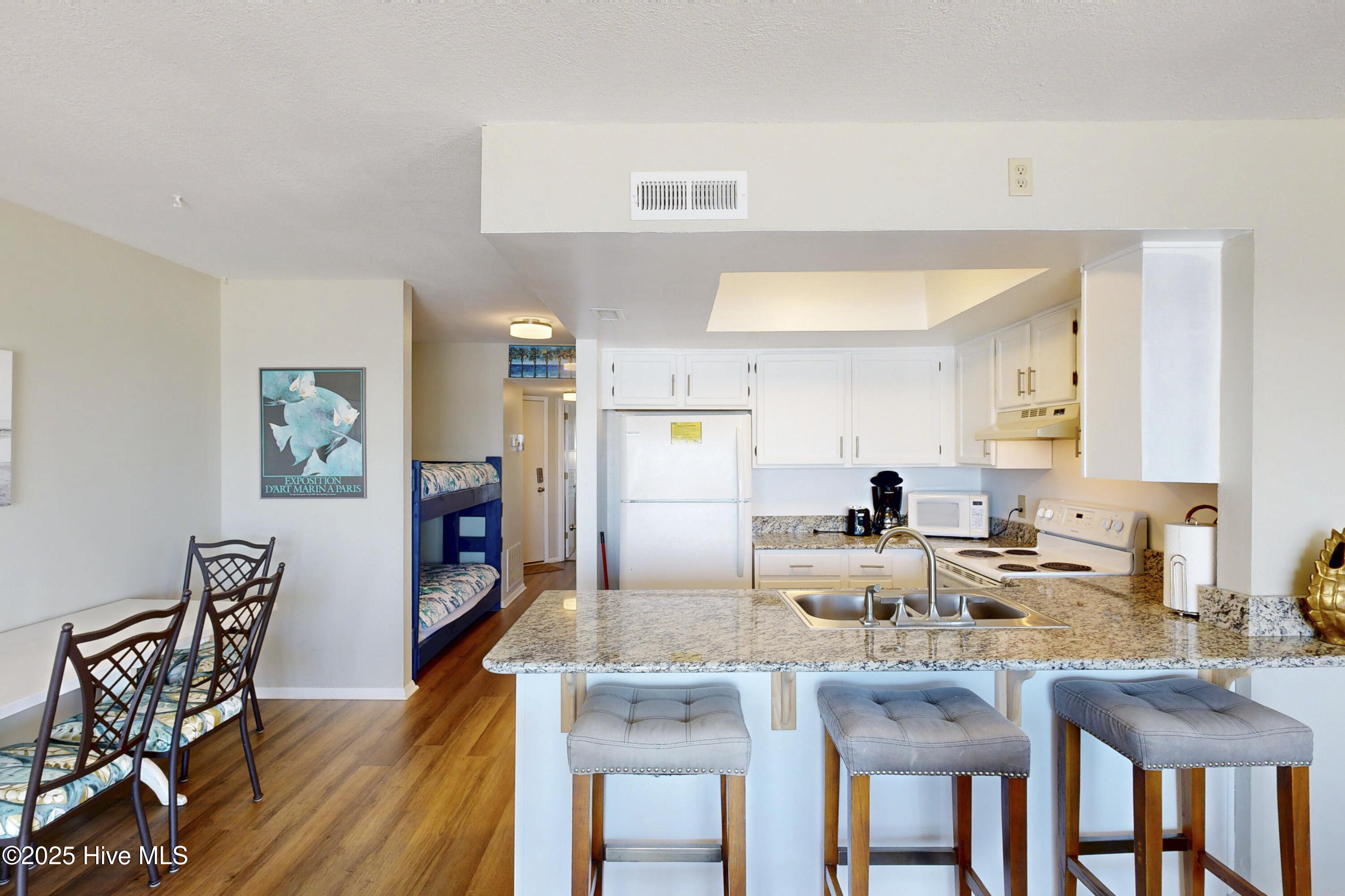 918 N New River Drive, 126