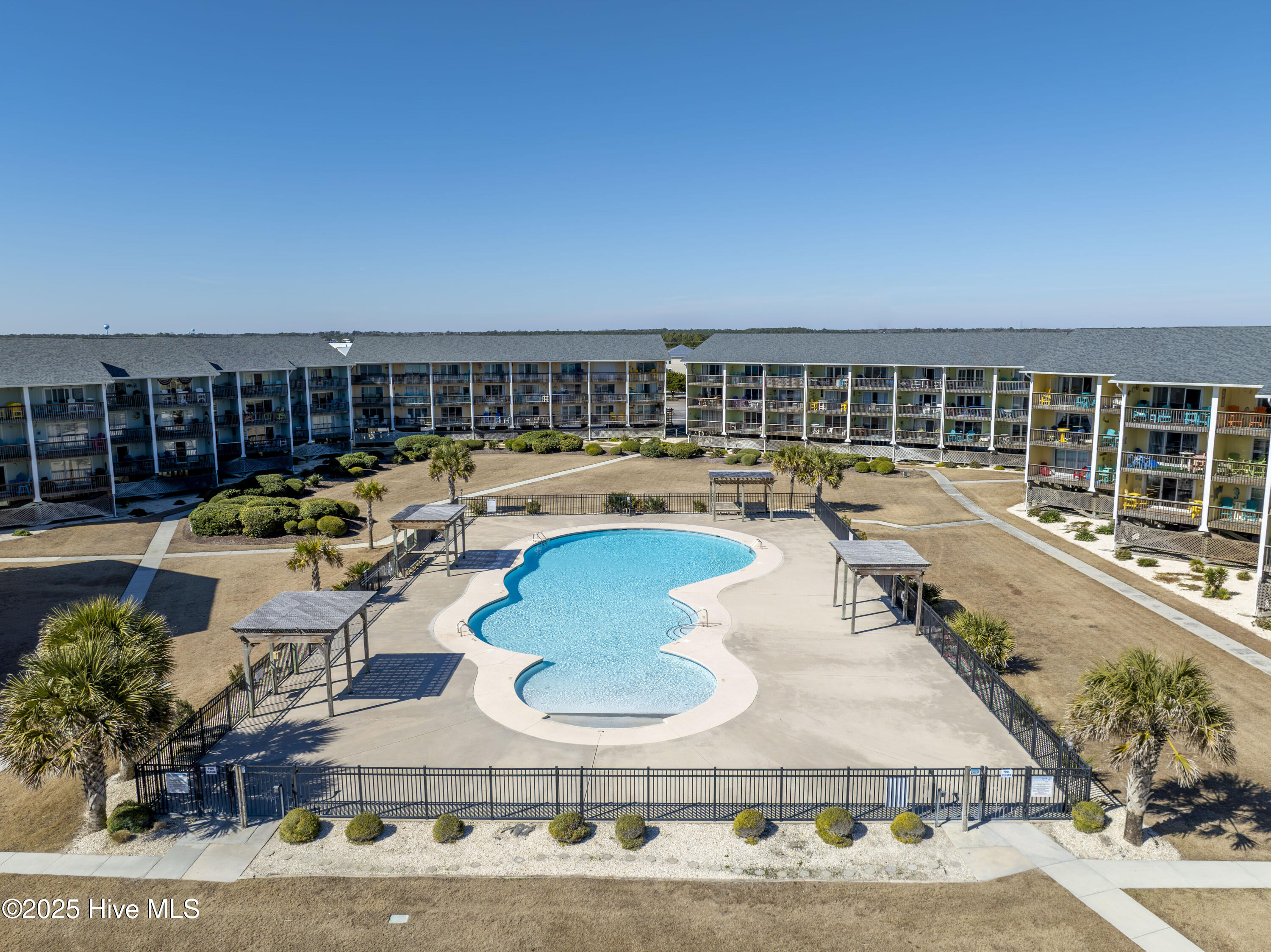 918 N New River Drive, 126