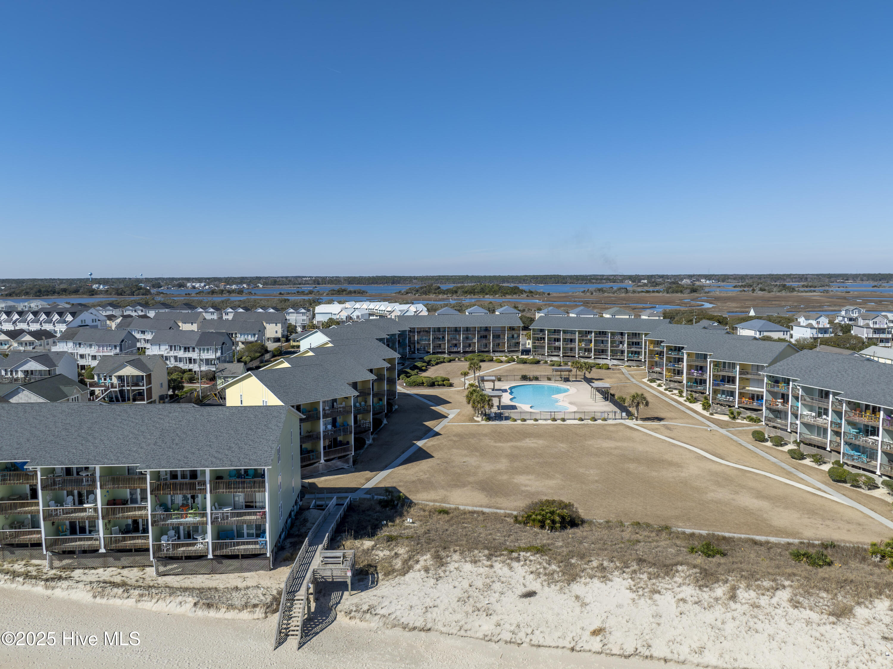 918 N New River Drive, 126