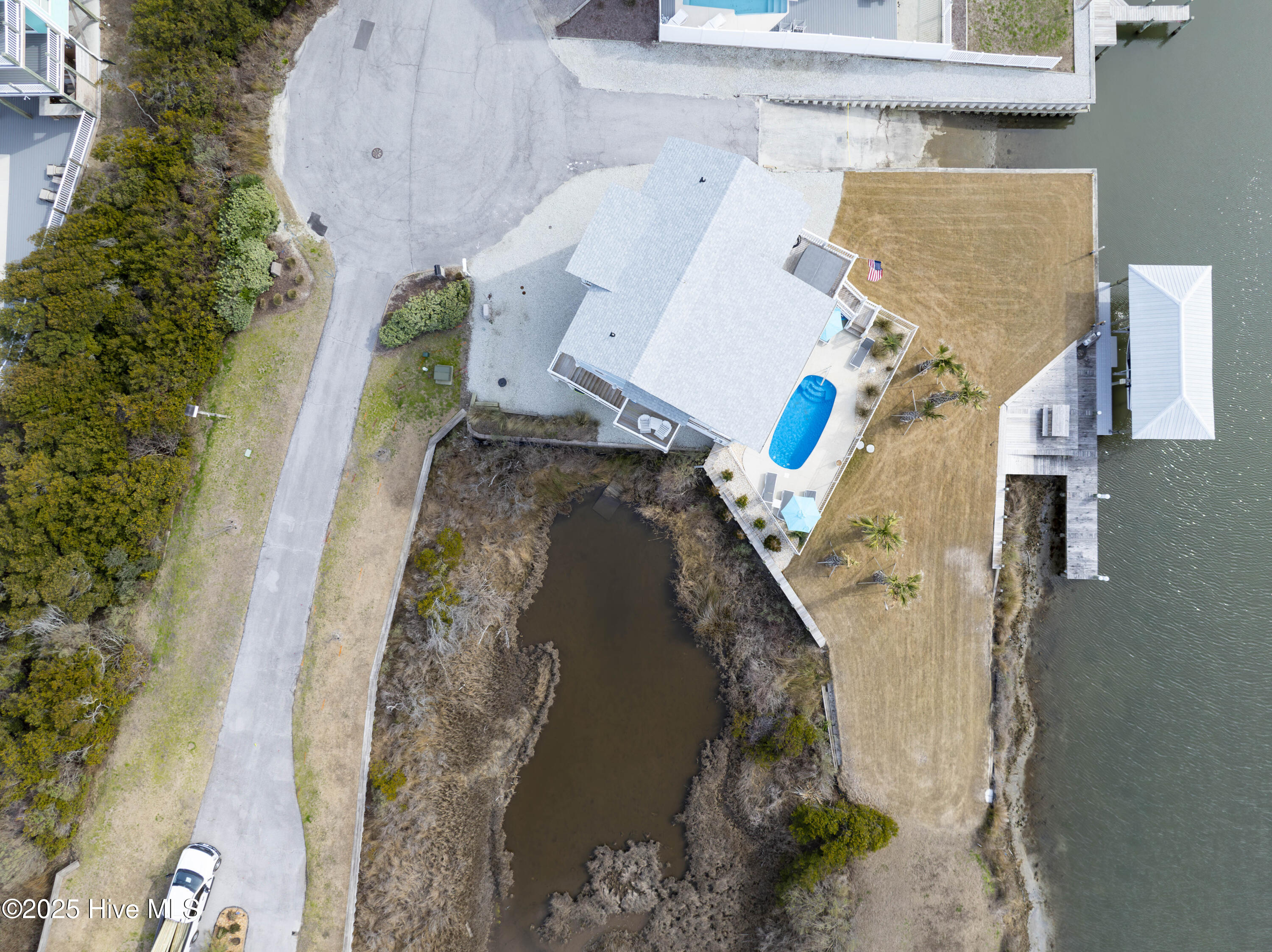 109 Barton Bay Court