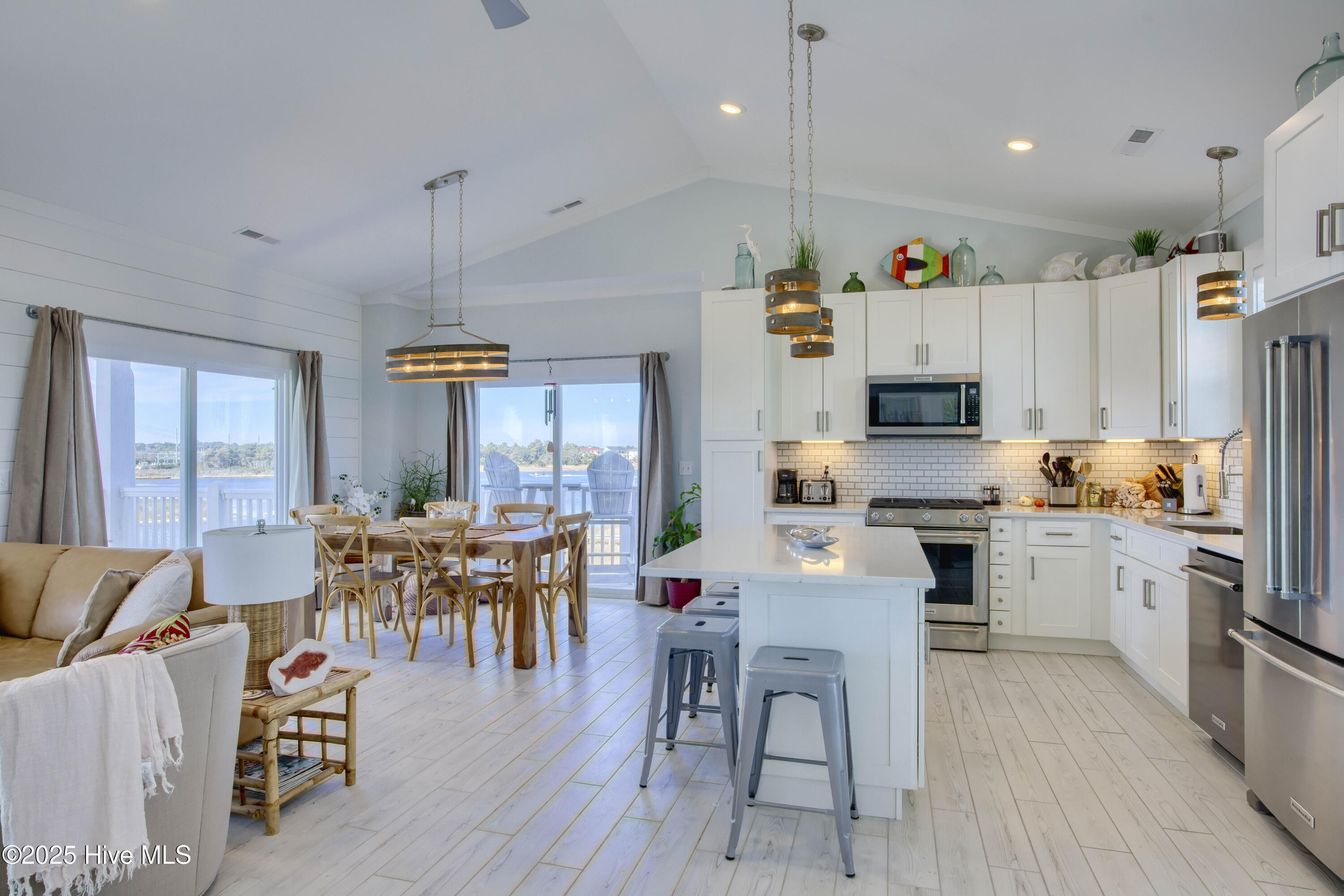 109 Barton Bay Court