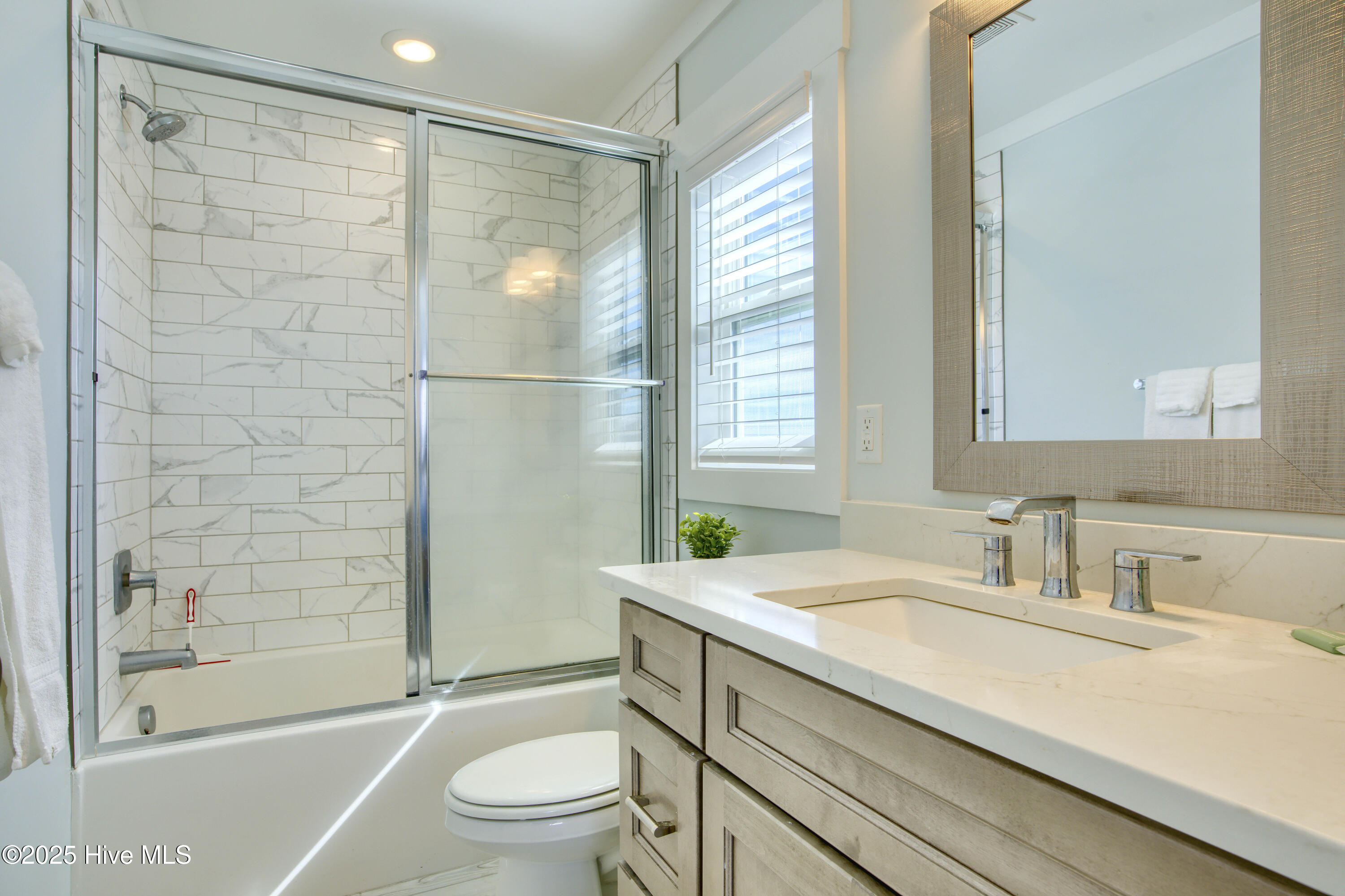 109 Barton Bay Court