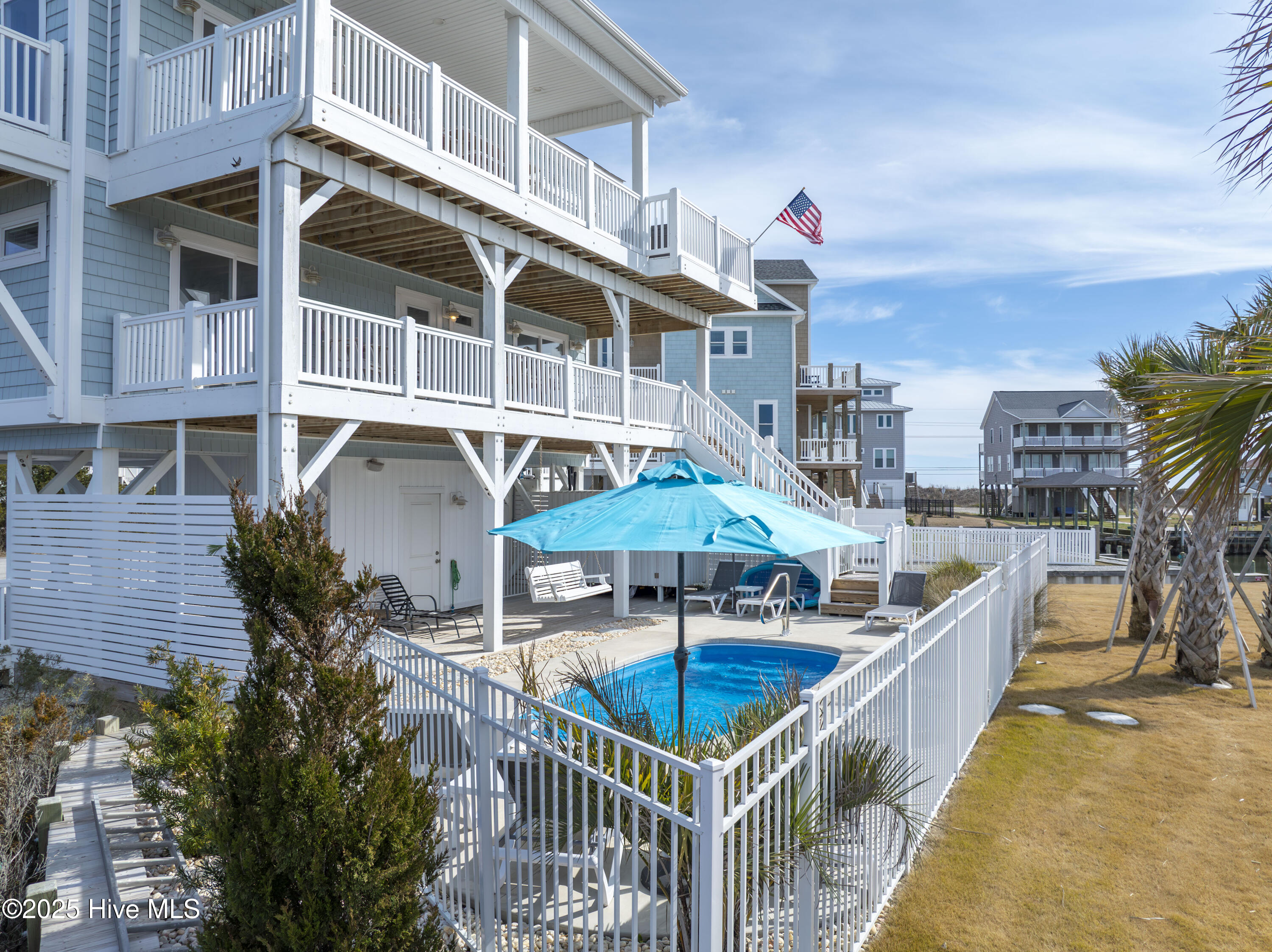 109 Barton Bay Court