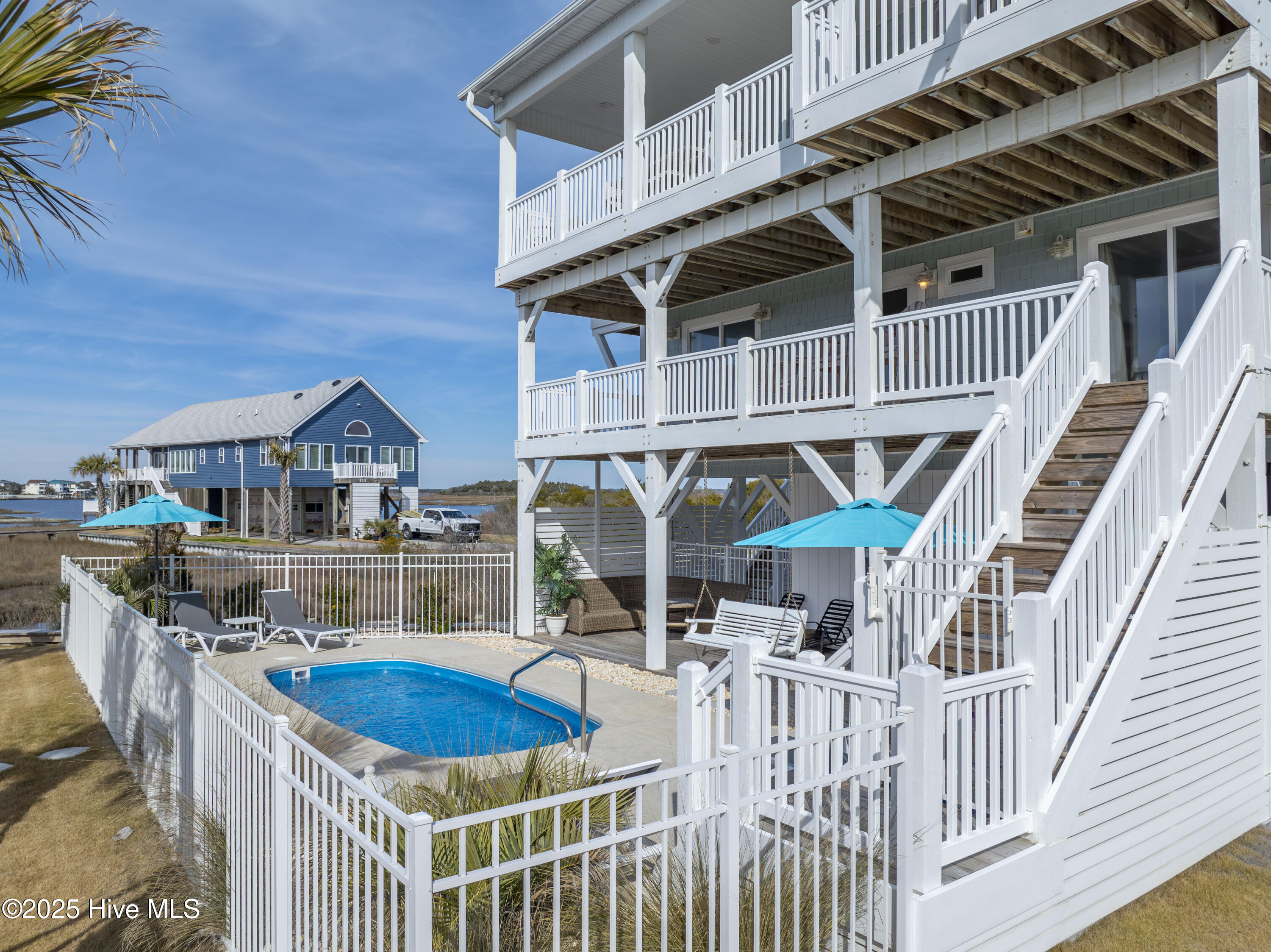 109 Barton Bay Court